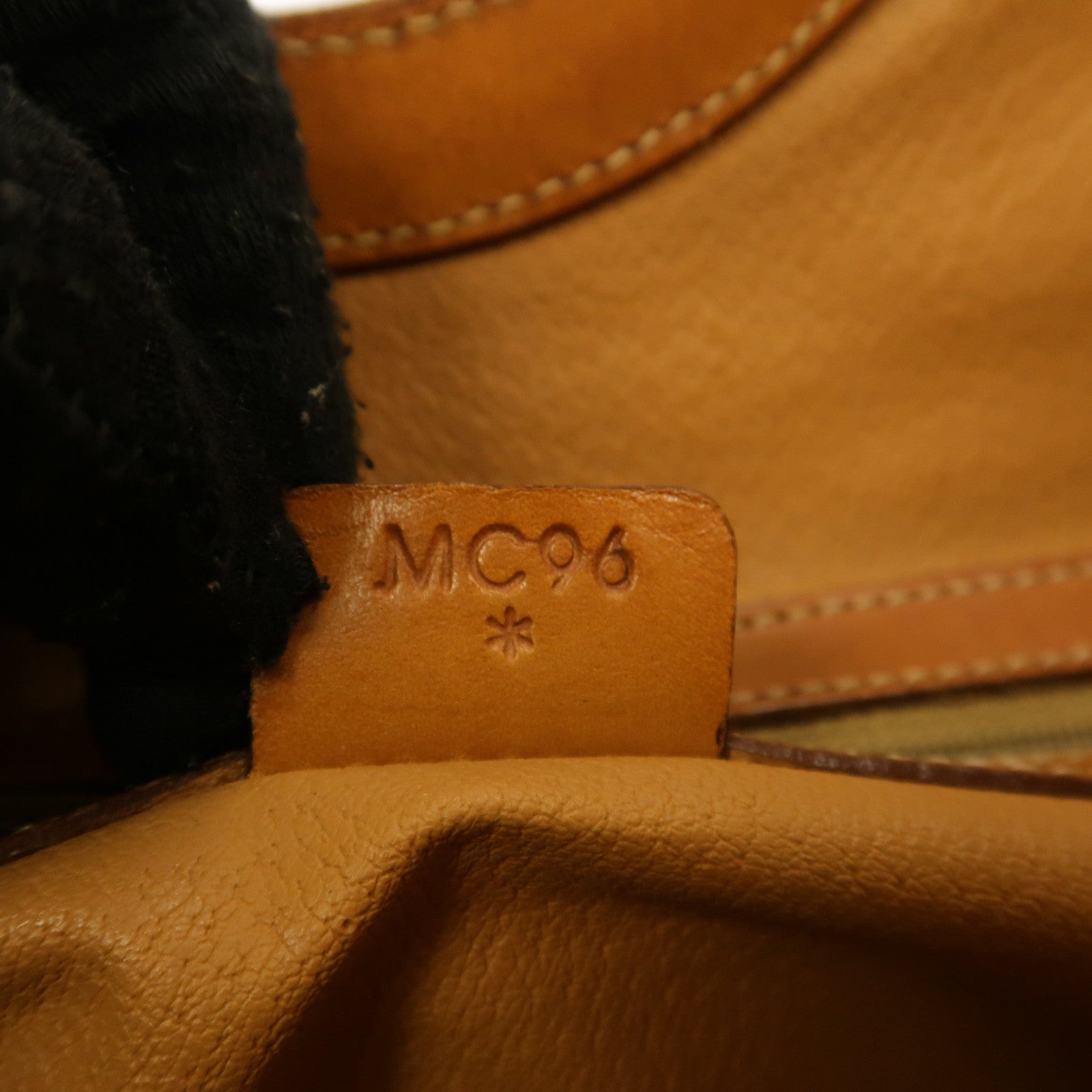 CELINE 牛皮皮革Hand Bag金扣手挽袋啡色