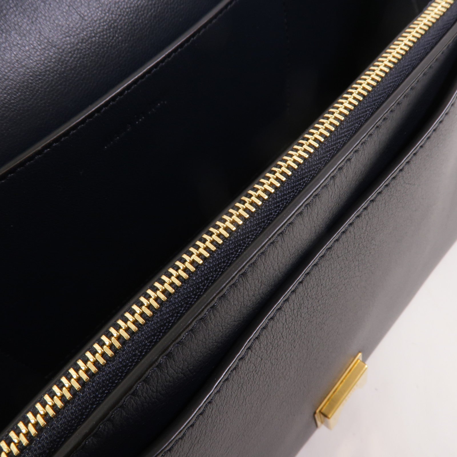 CELINE 牛皮皮革Frame Medium肩背袋