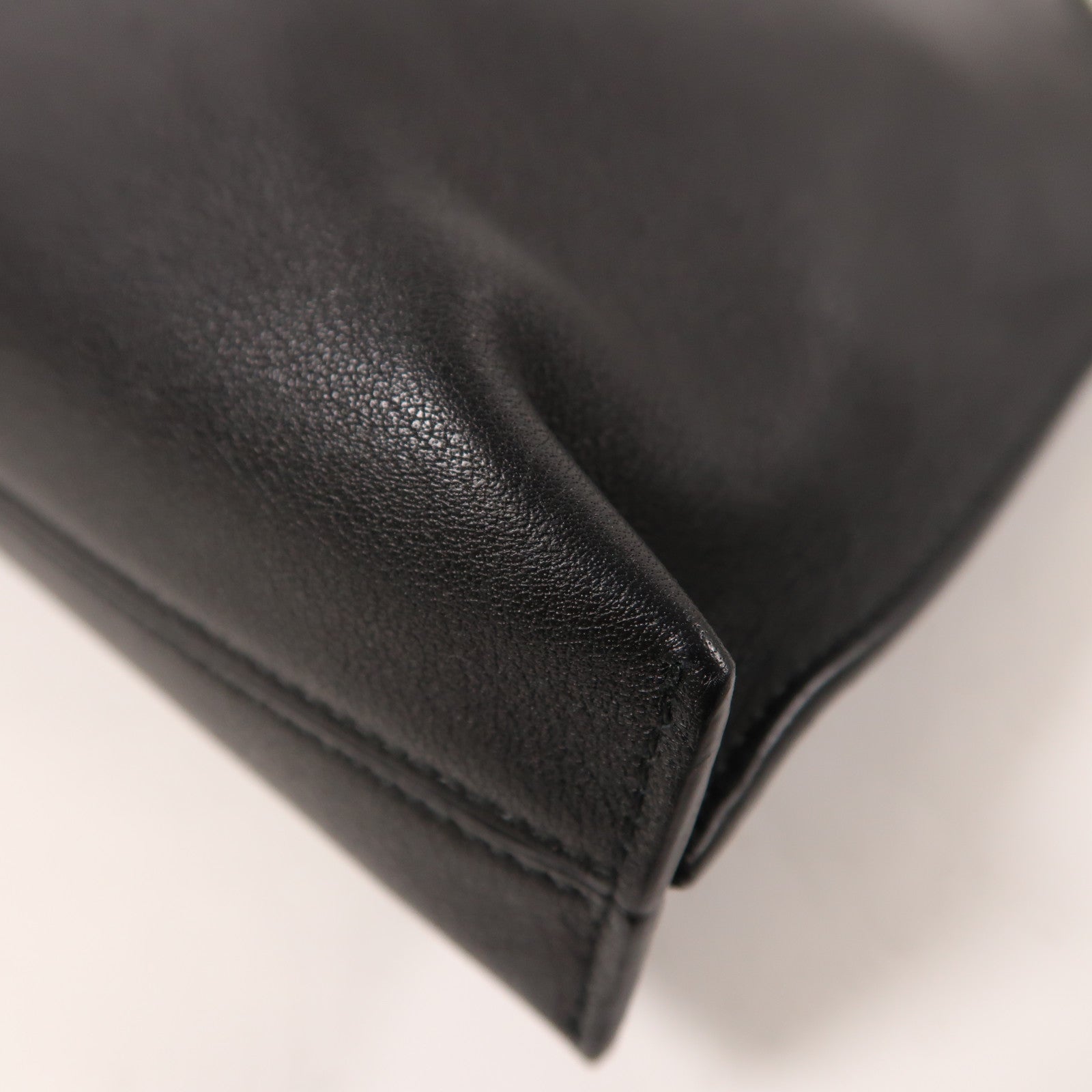 LOEWE 牛皮皮革Shoulder Bag金扣肩背袋