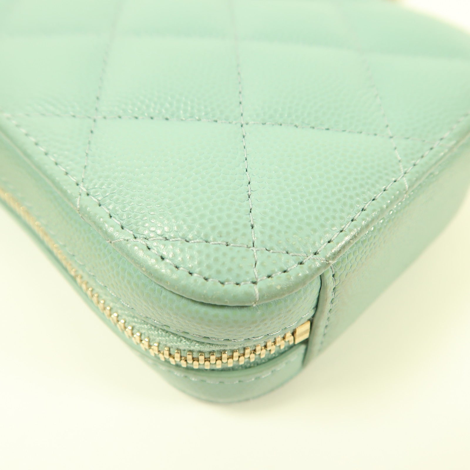 CHANEL 牛皮皮革Phone Bag金扣鏈帶肩背袋