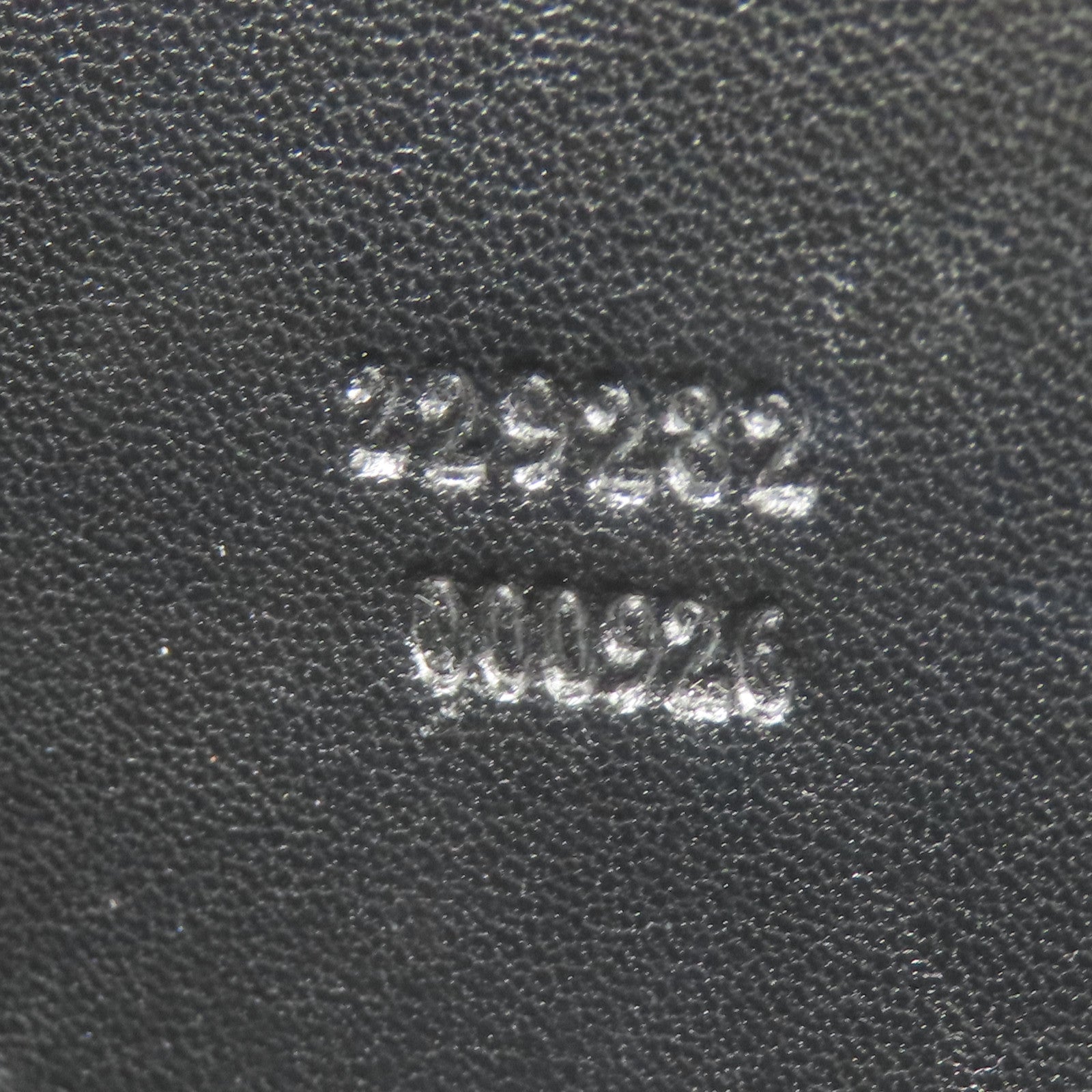 Alexander McQueen 天鵝絨Hand Bag銀扣手拿包