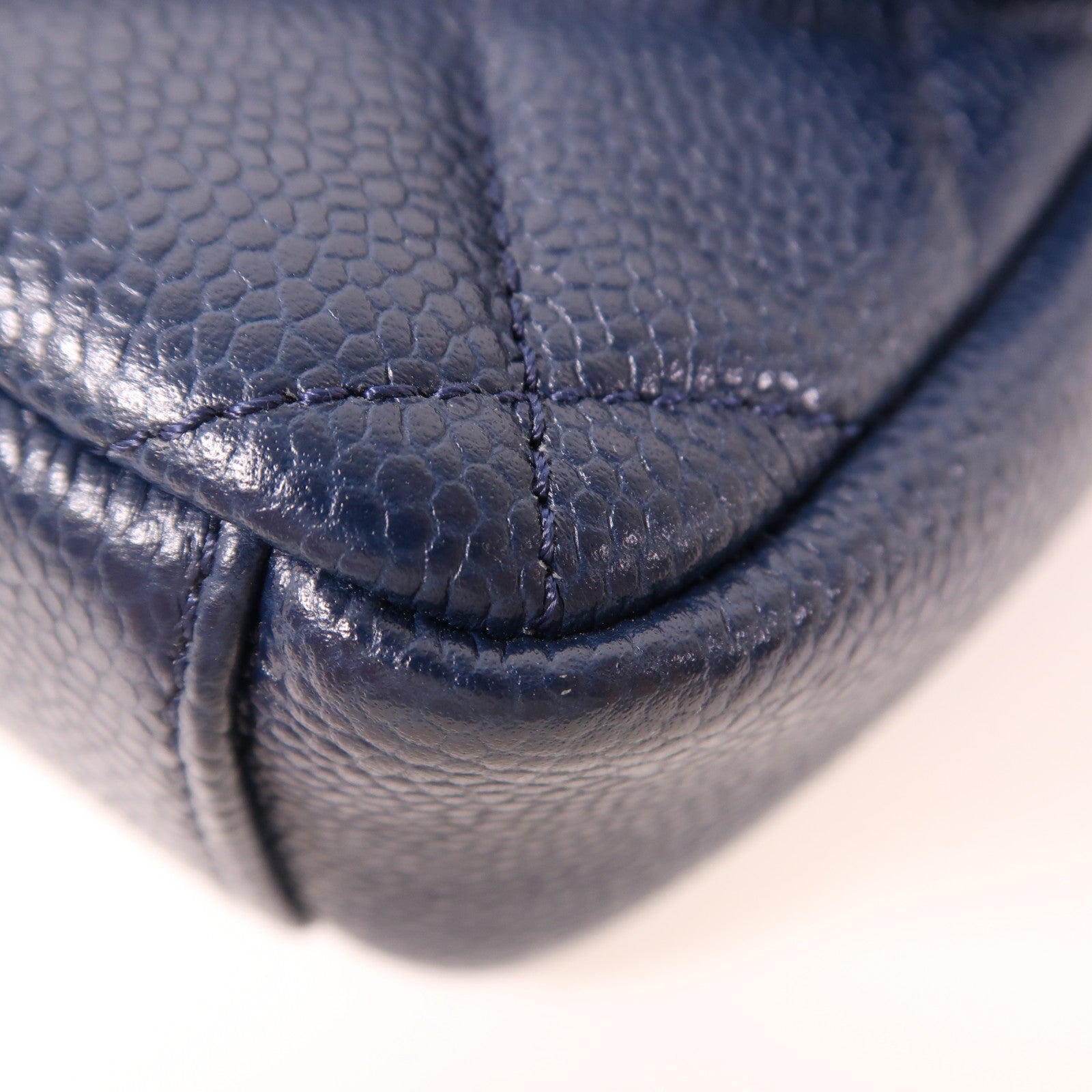 CHANEL 牛皮皮革Chain Shoulder金扣鏈帶肩背袋