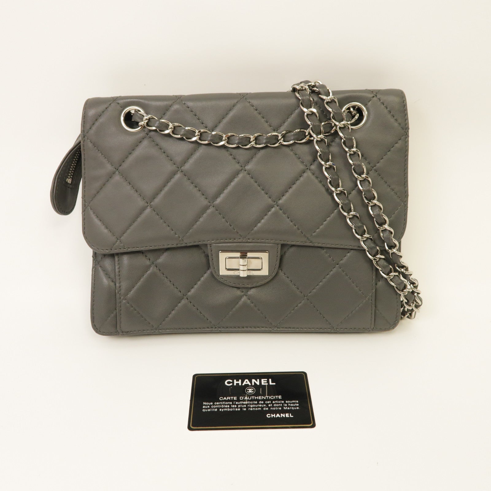 CHANEL 菱格羊皮皮革Chain Shoulder銀扣鏈帶肩背袋灰色