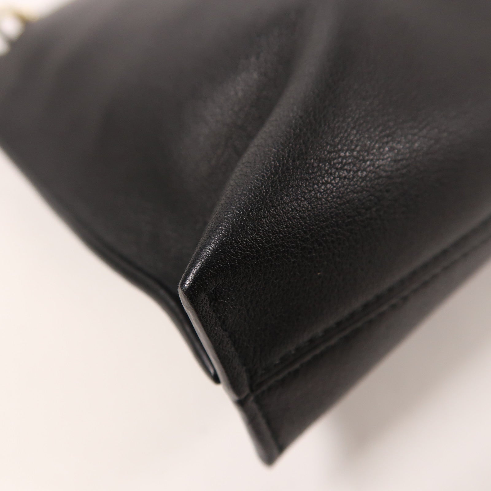 LOEWE 牛皮皮革Shoulder Bag金扣肩背袋