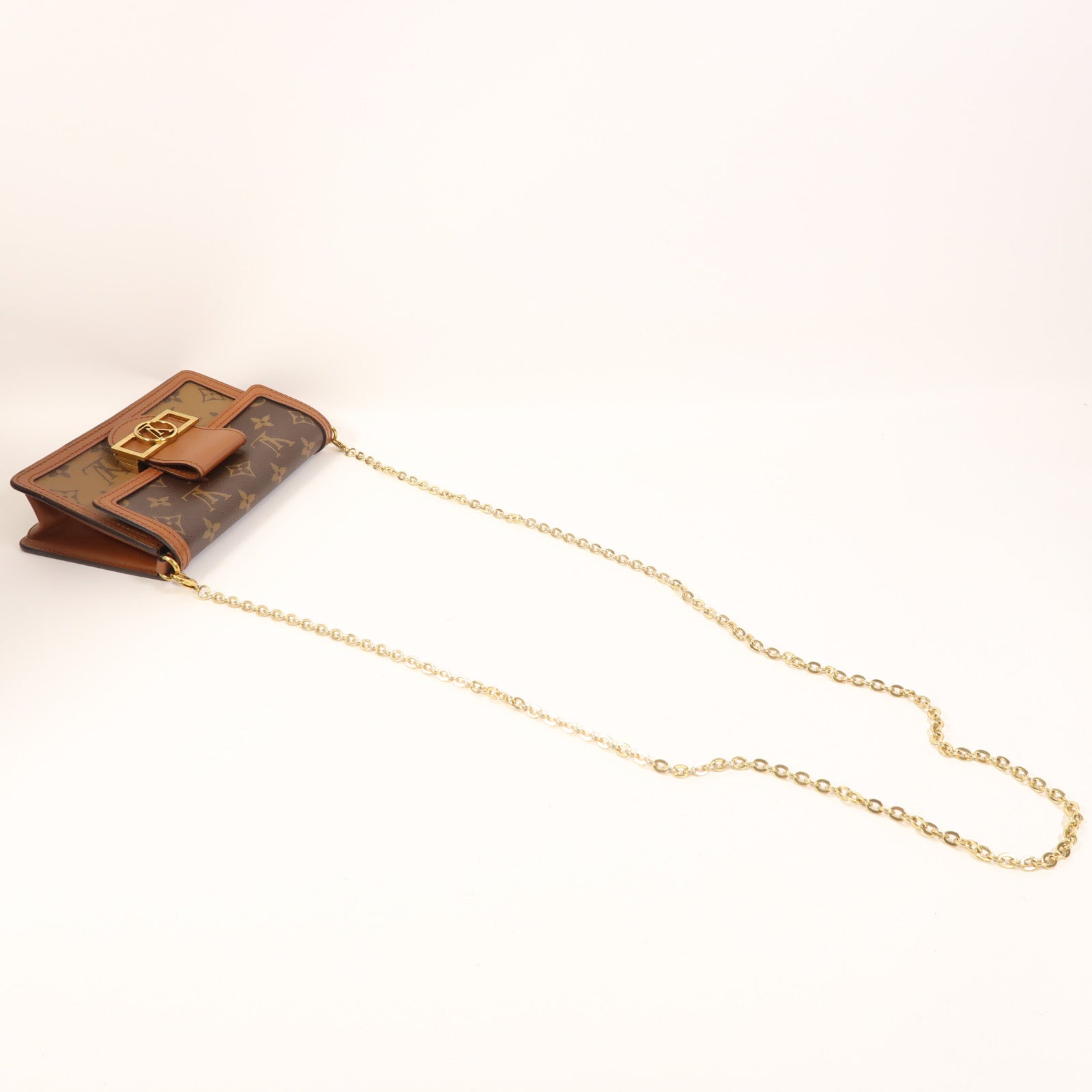 LOUIS VUITTON Monogram Reverse Dauphine Chain Wallet金扣鏈帶肩背袋