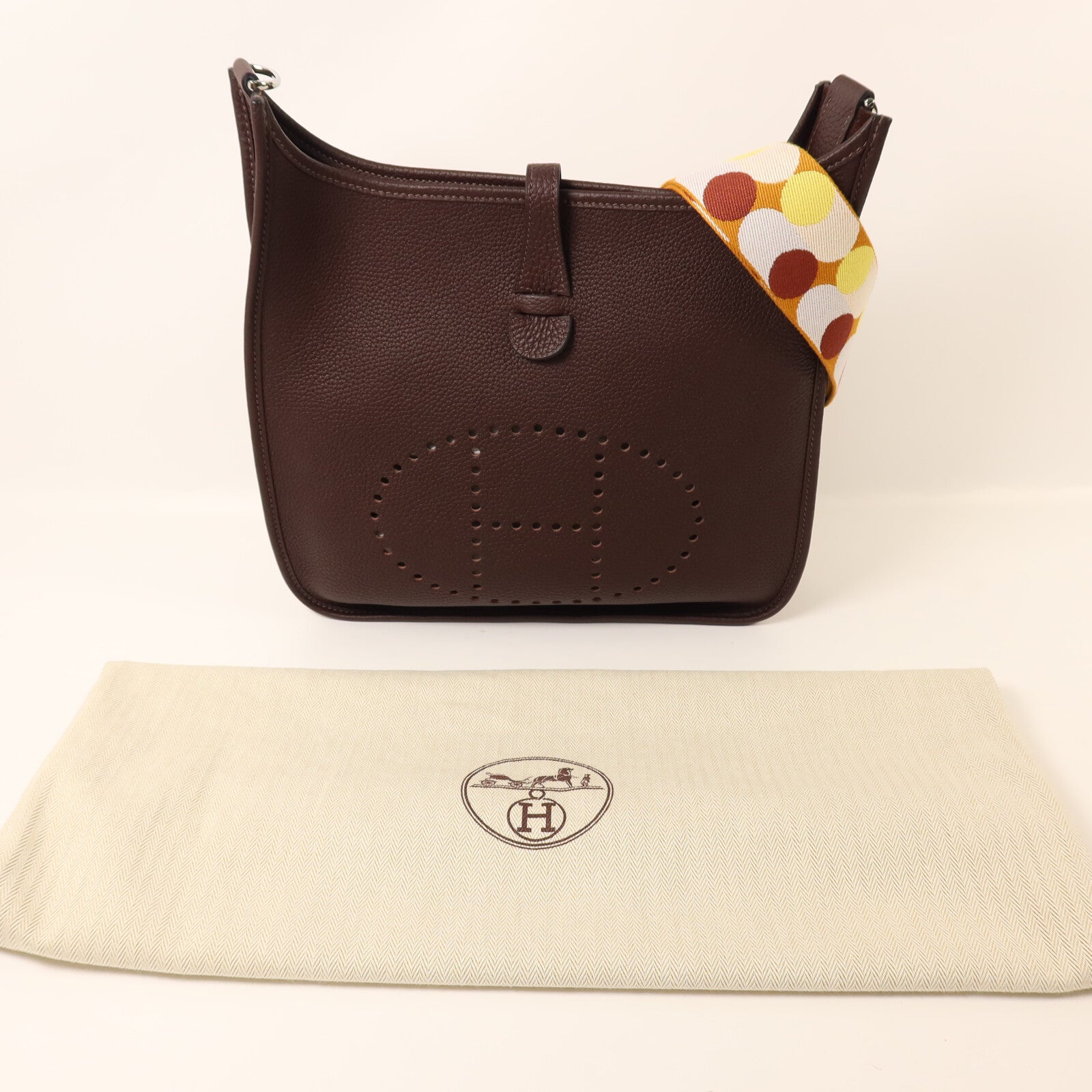 HERMES Clemence皮革Evelyne PM肩背袋Rouge Sellier