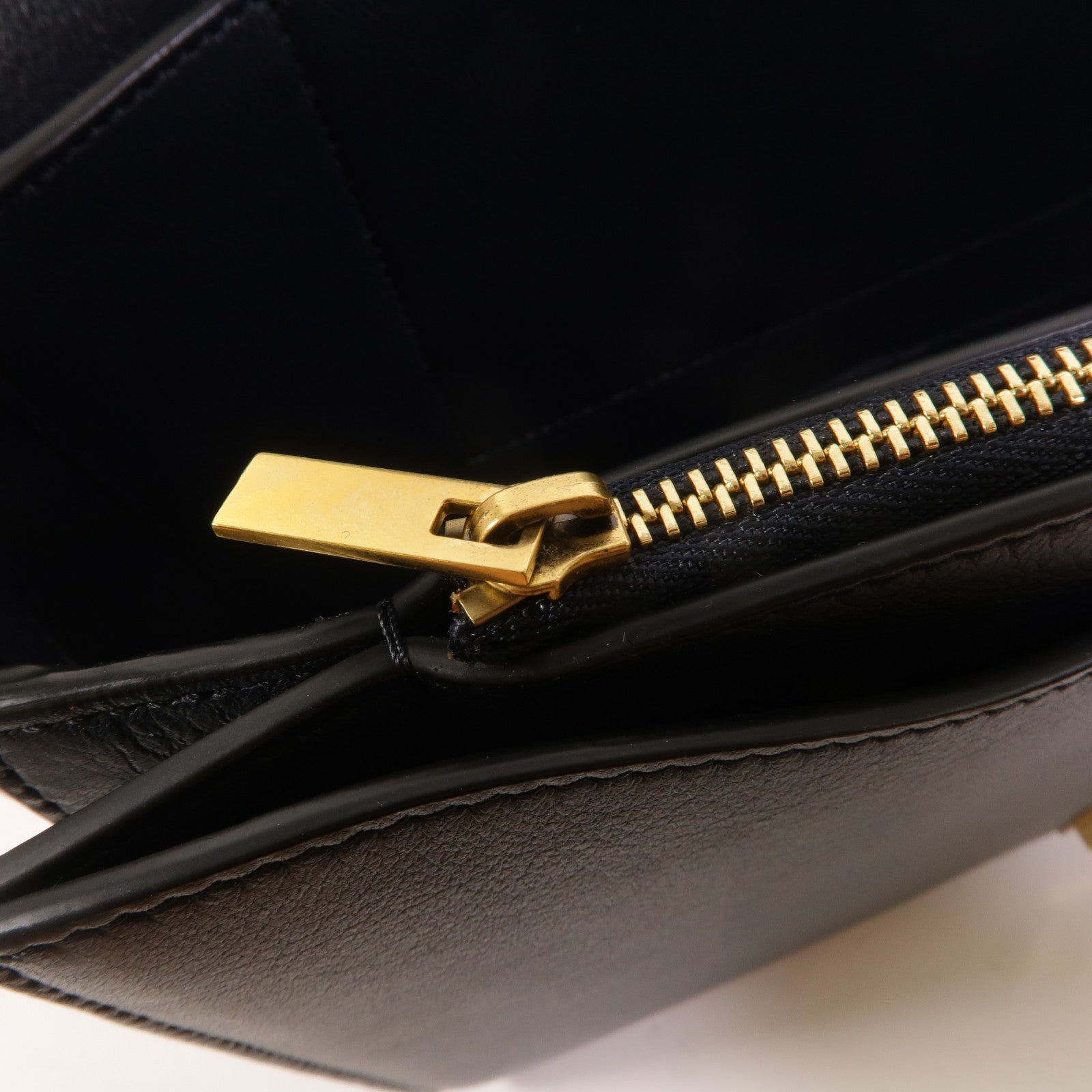 CELINE 牛皮皮革Frame Medium肩背袋