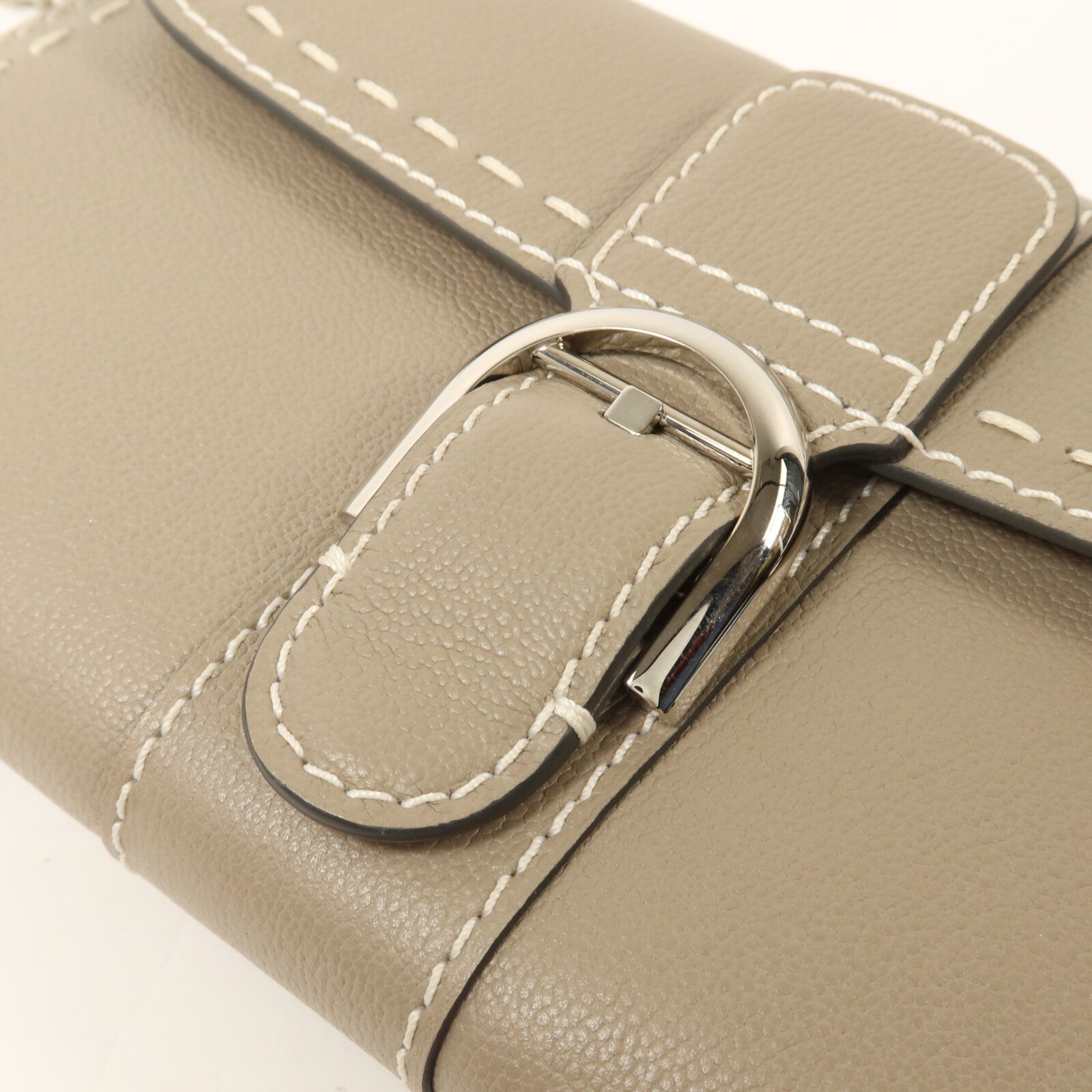 Delvaux 牛皮皮革Brillant Long Wallet Chain鏈帶肩背袋