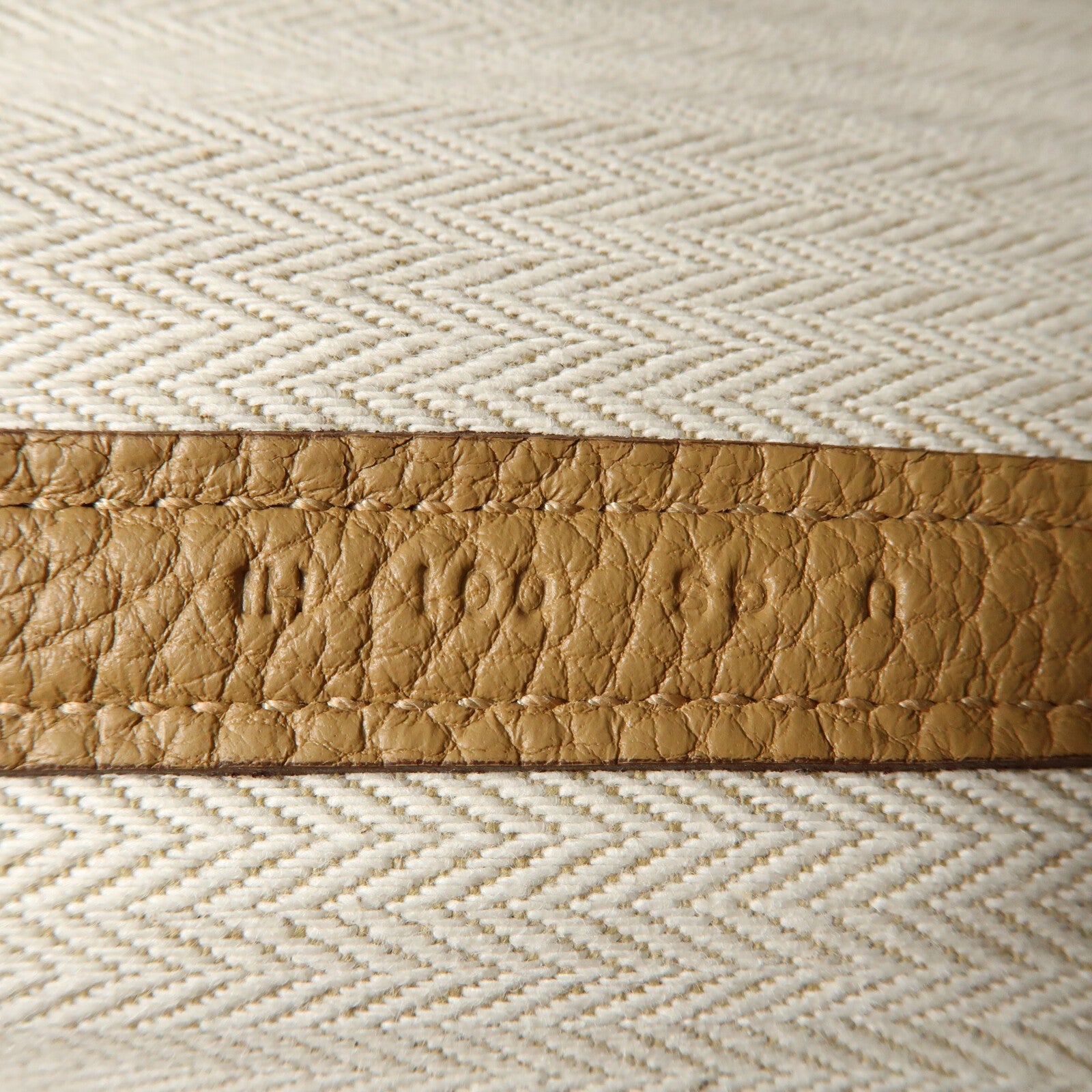 HERMES Clemence皮革GardenParty PM銀扣手挽袋Biscuit