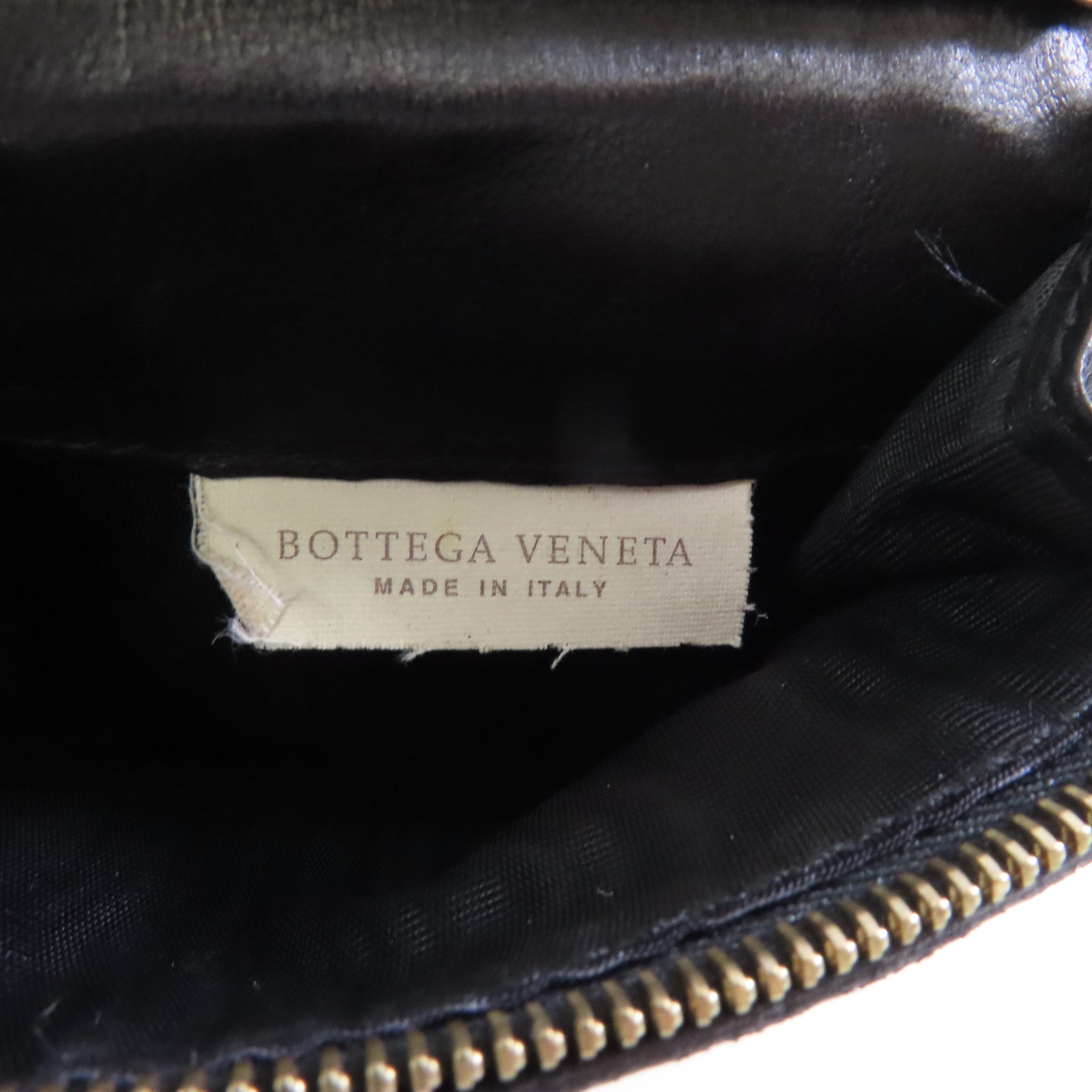 BOTTEGA VENETA 皮革Clutch Bag金扣手拿包黑色