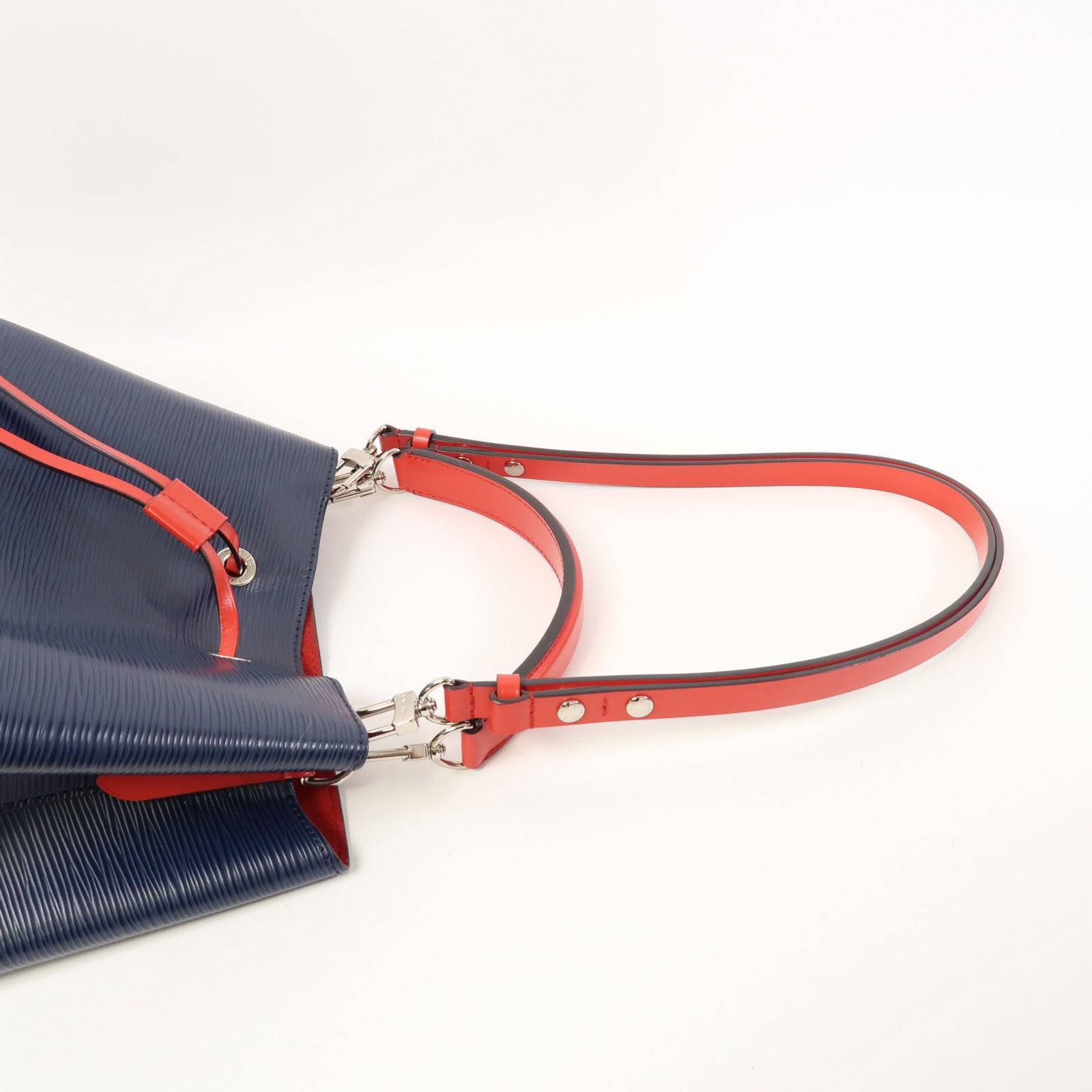 LOUIS VUITTON Epi NeoNoe MM銀扣手挽肩背兩用袋深藍色/紅色