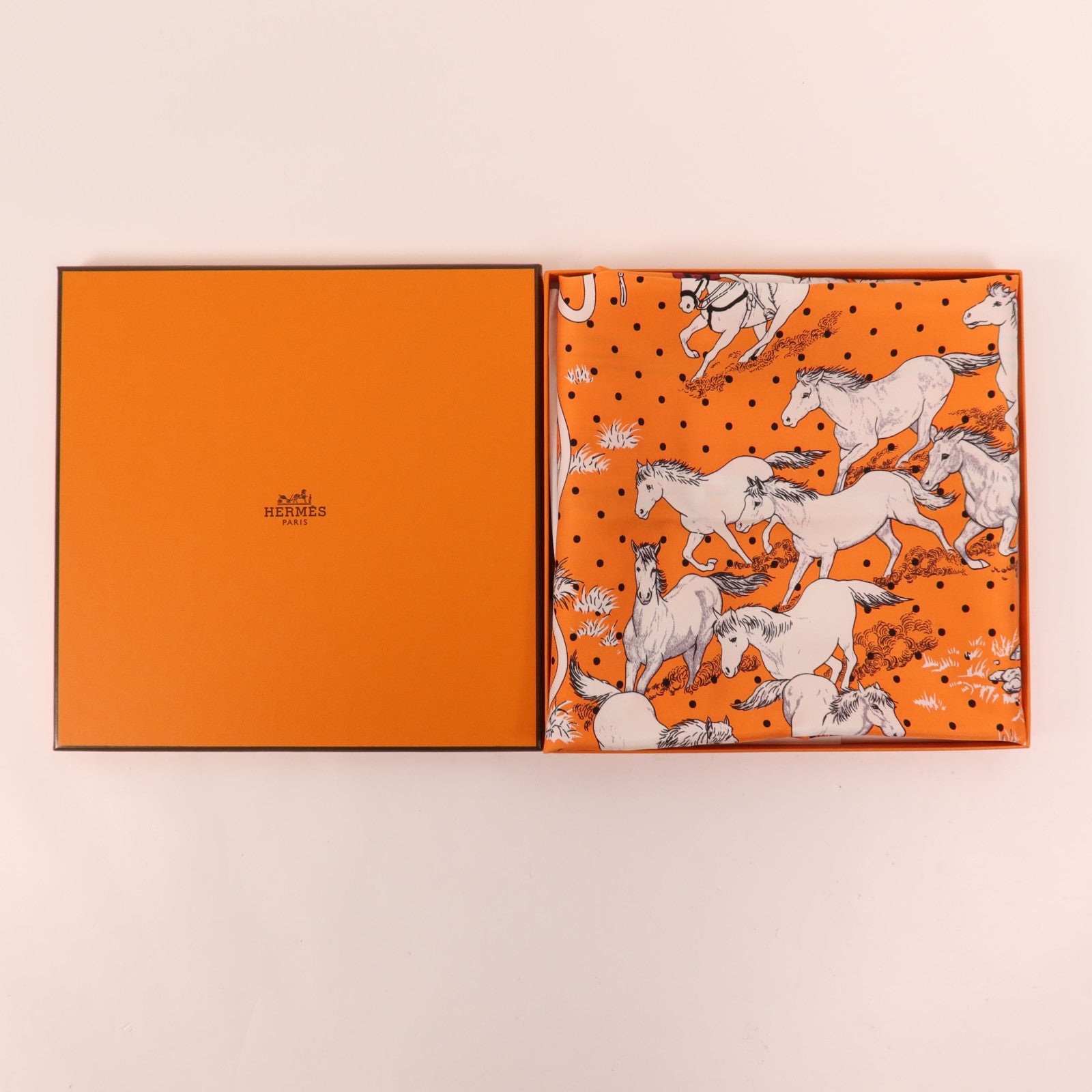 HERMES 絲質Scarf絲巾