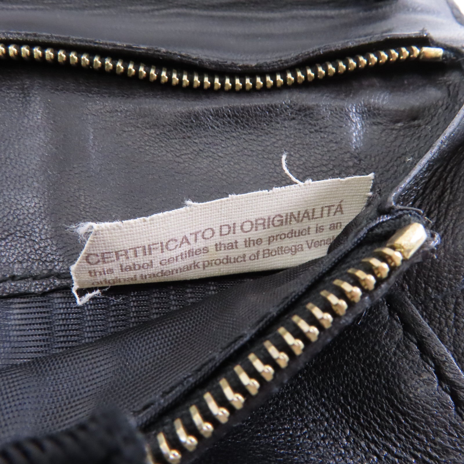 BOTTEGA VENETA 皮革Clutch Bag金扣手拿包黑色