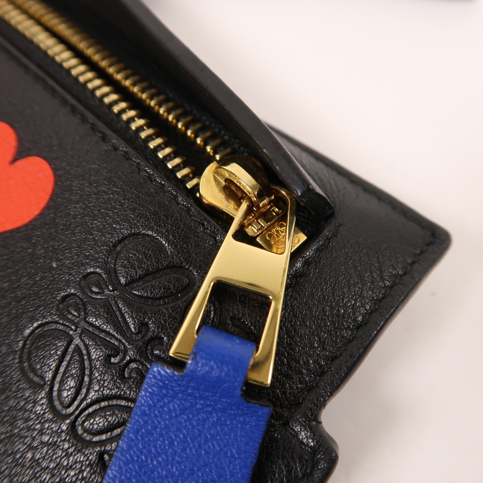 LOEWE 牛皮皮革Shoulder Bag金扣肩背袋