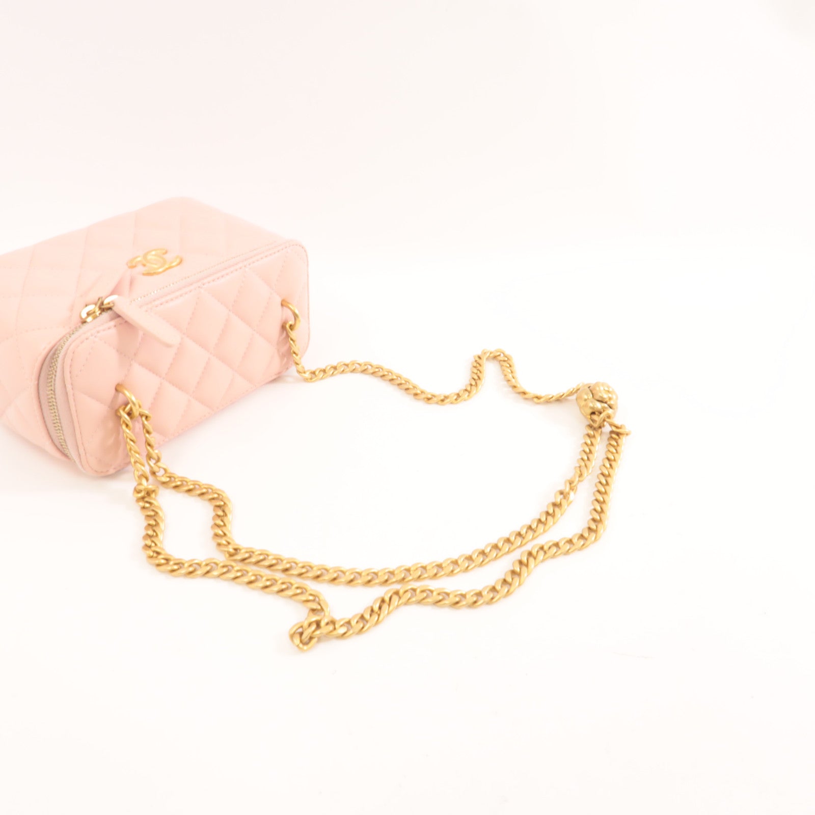 CHANEL 菱格皮革Vanity Case金扣鏈帶肩背袋