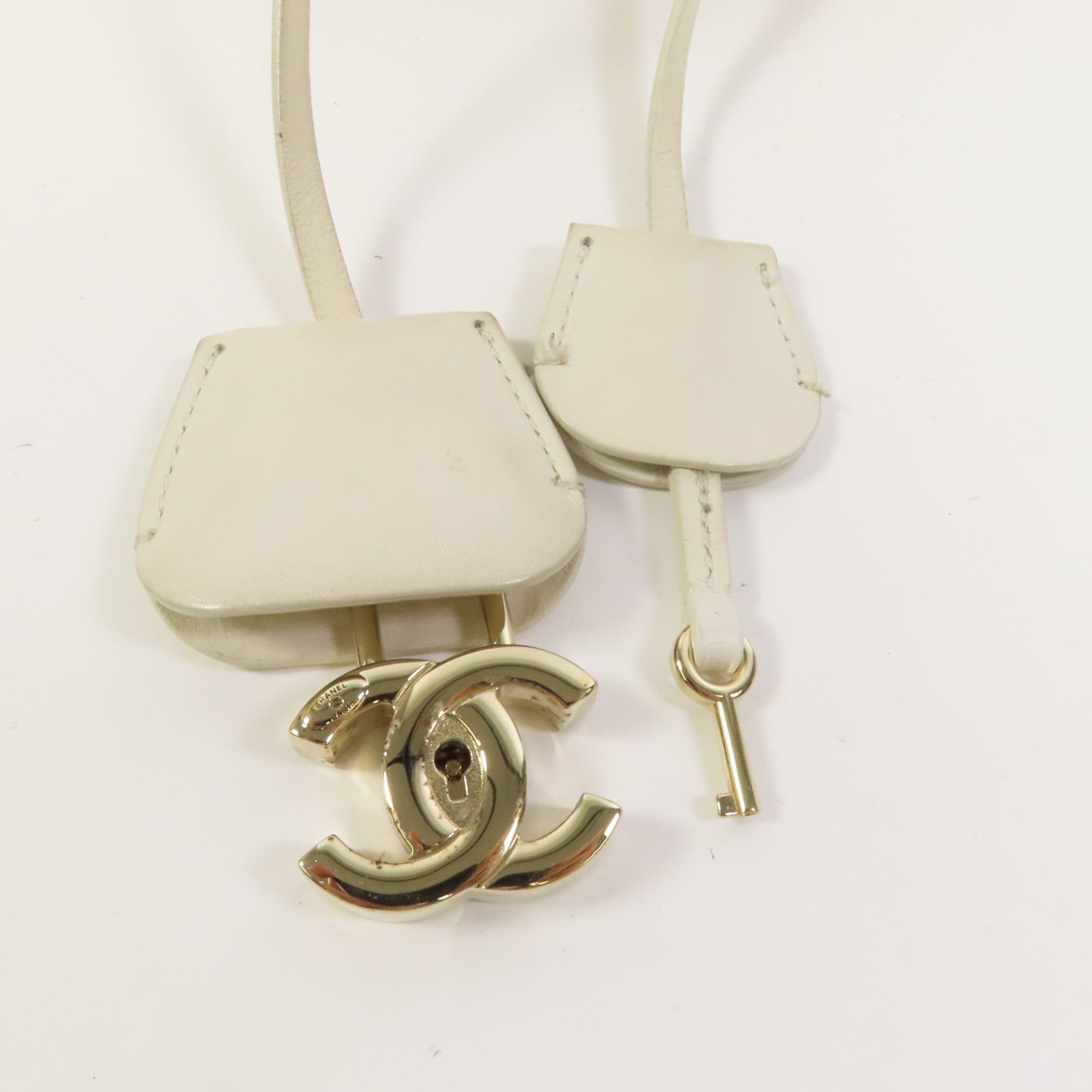 CHANEL 【激減優惠】牛皮皮革Vanity Case金扣鏈帶手挽肩背兩用袋