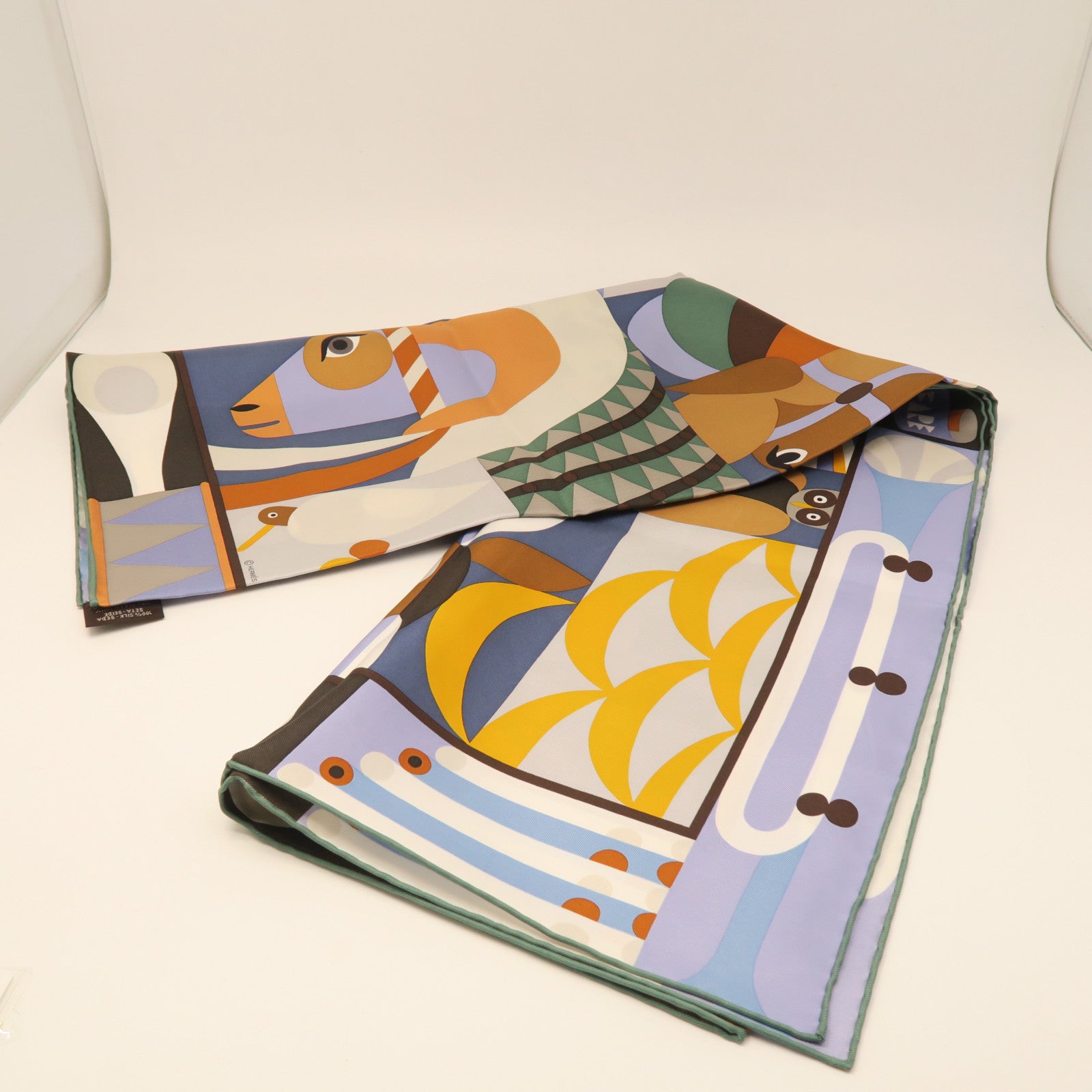 HERMES Silk Scarf 90x90 Silk Scarf New Light Wisteria/Caramel