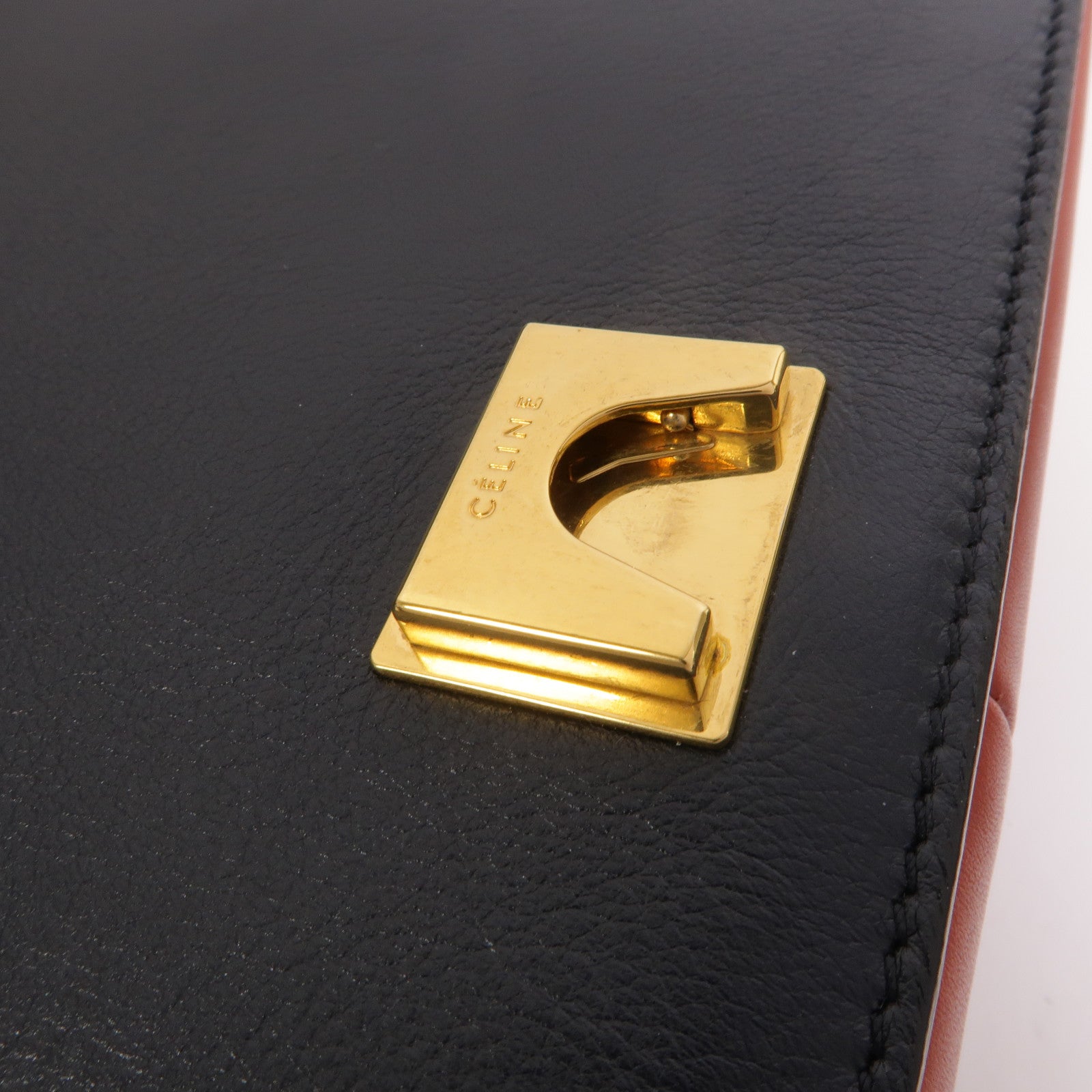 CELINE 牛皮皮革Frame Medium肩背袋