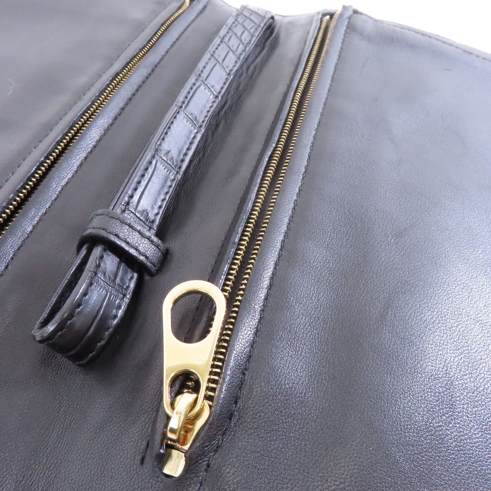 BOTTEGA VENETA 皮革Clutch Bag金扣手拿包黑色