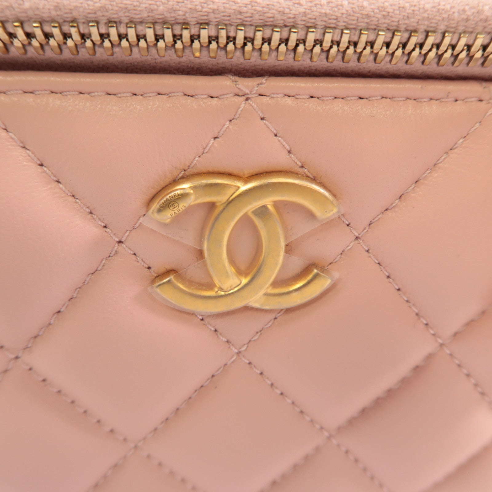 CHANEL 菱格皮革Vanity Case金扣鏈帶肩背袋