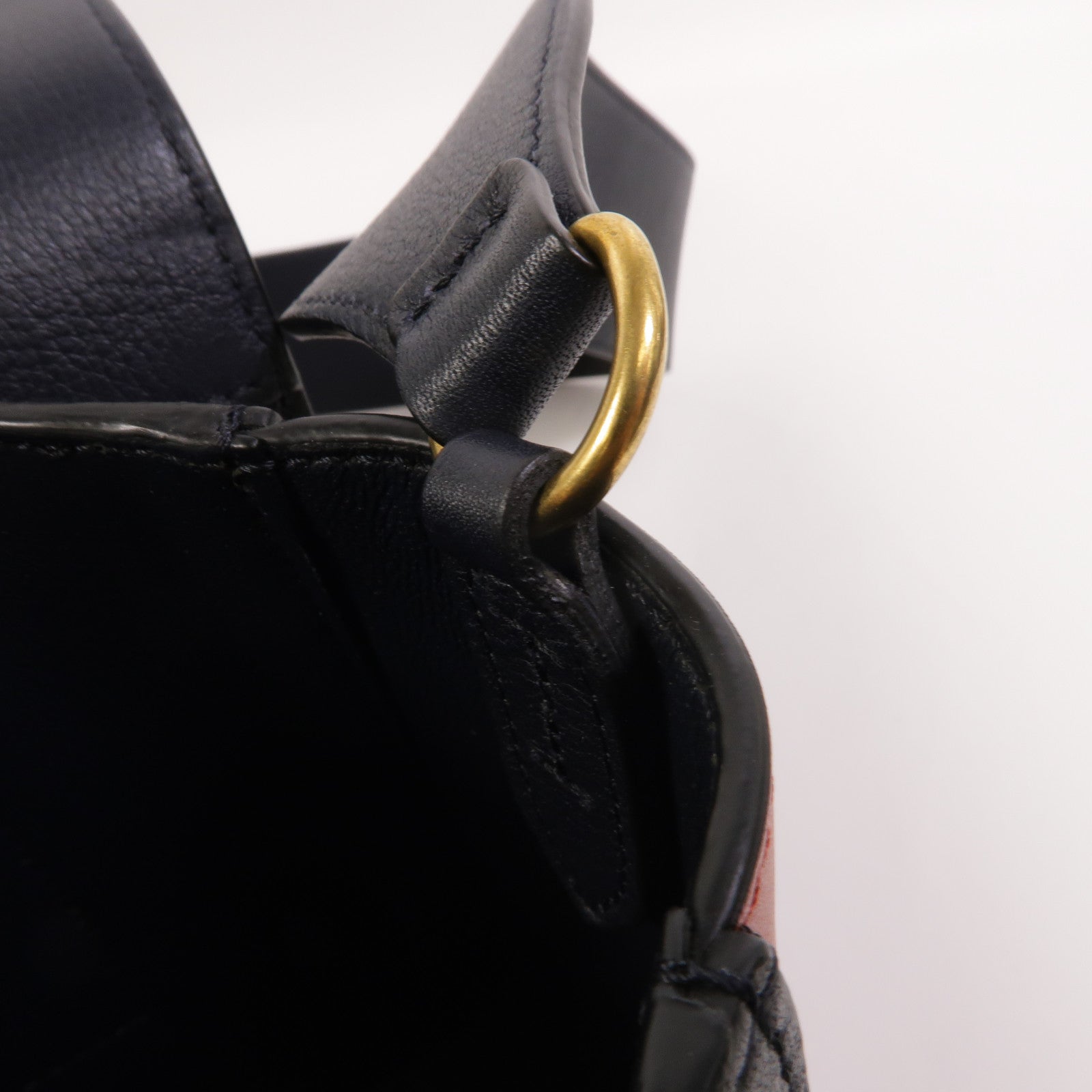 CELINE 牛皮皮革Frame Medium肩背袋