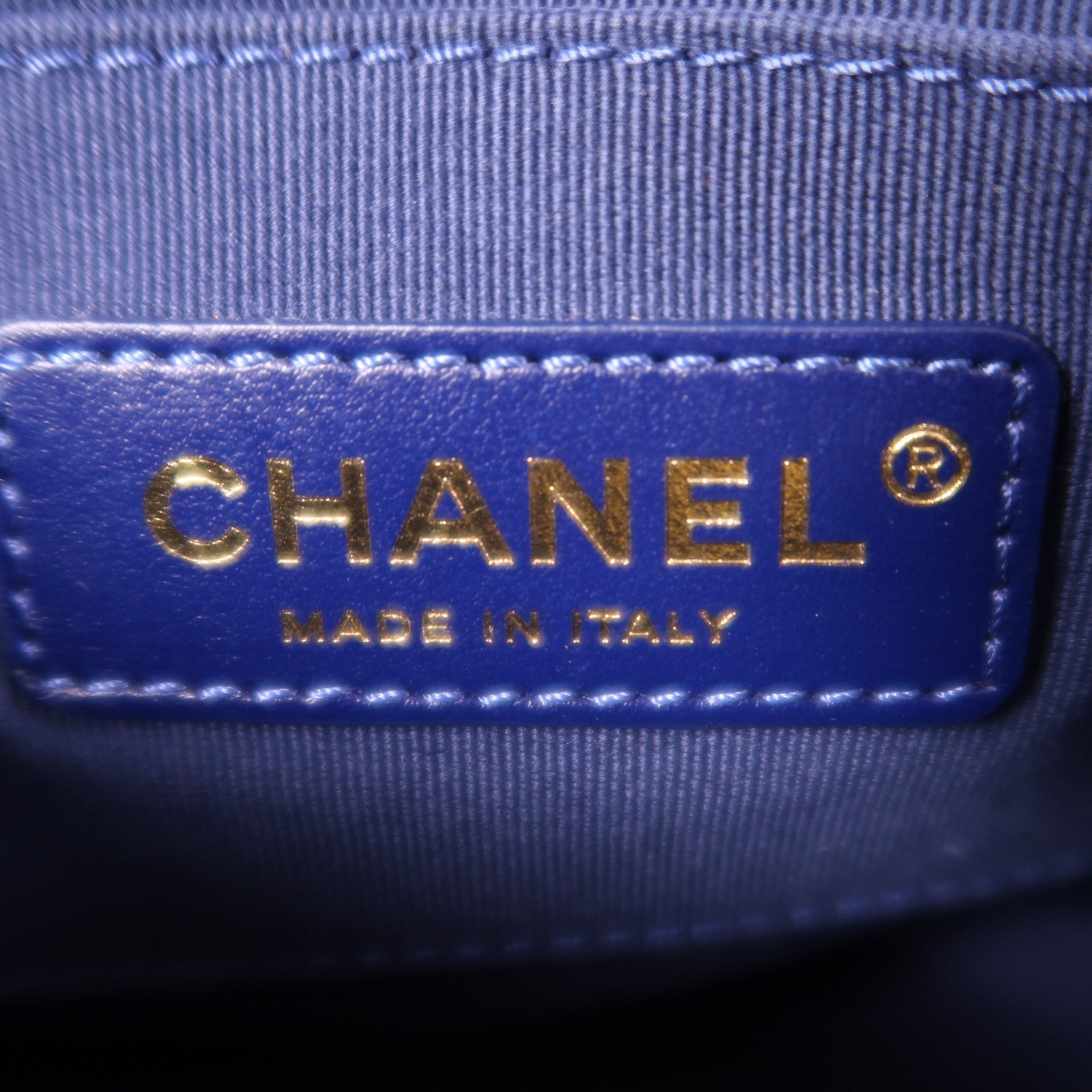 CHANEL 牛皮皮革Chain Shoulder金扣鏈帶肩背袋