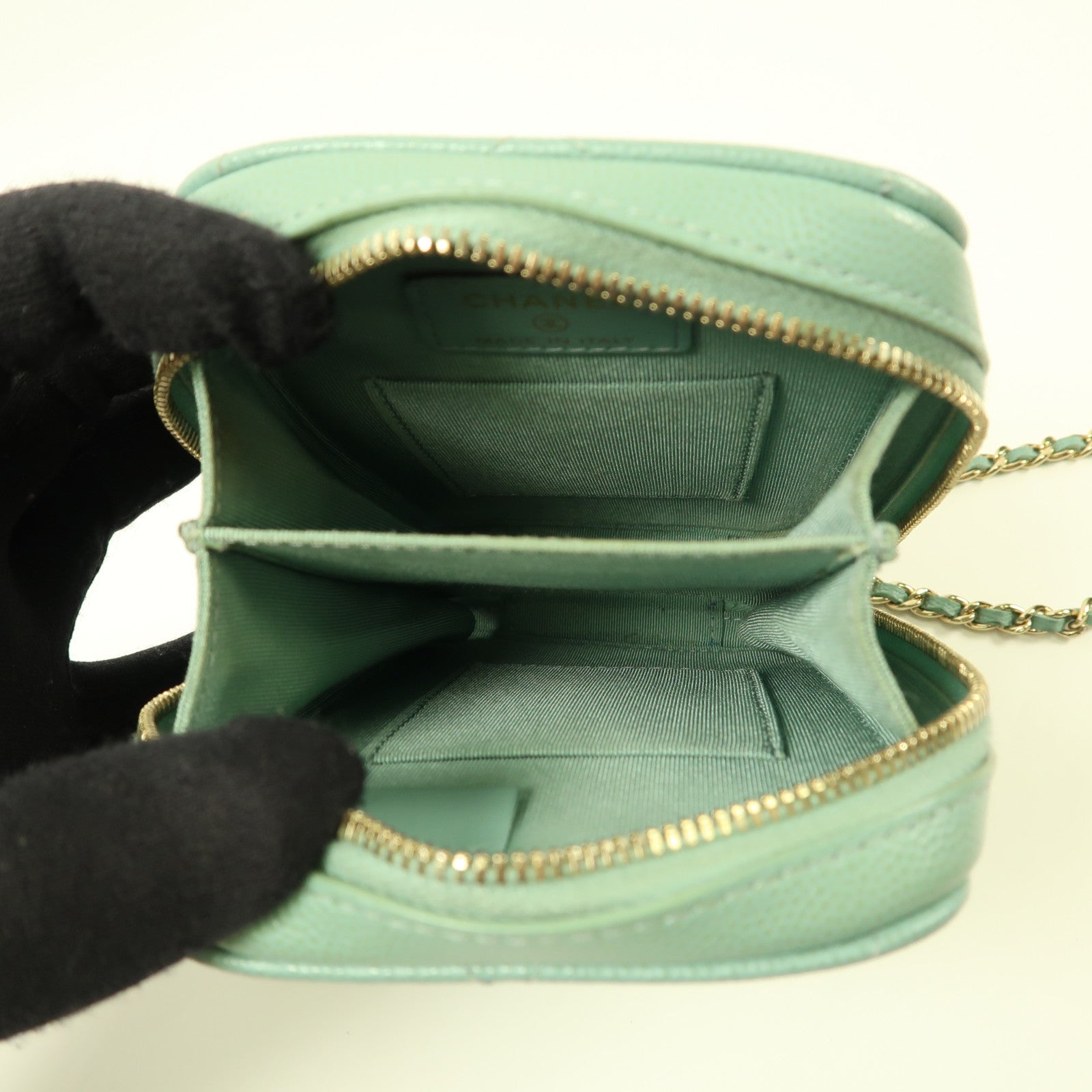 CHANEL 牛皮皮革Phone Bag金扣鏈帶肩背袋