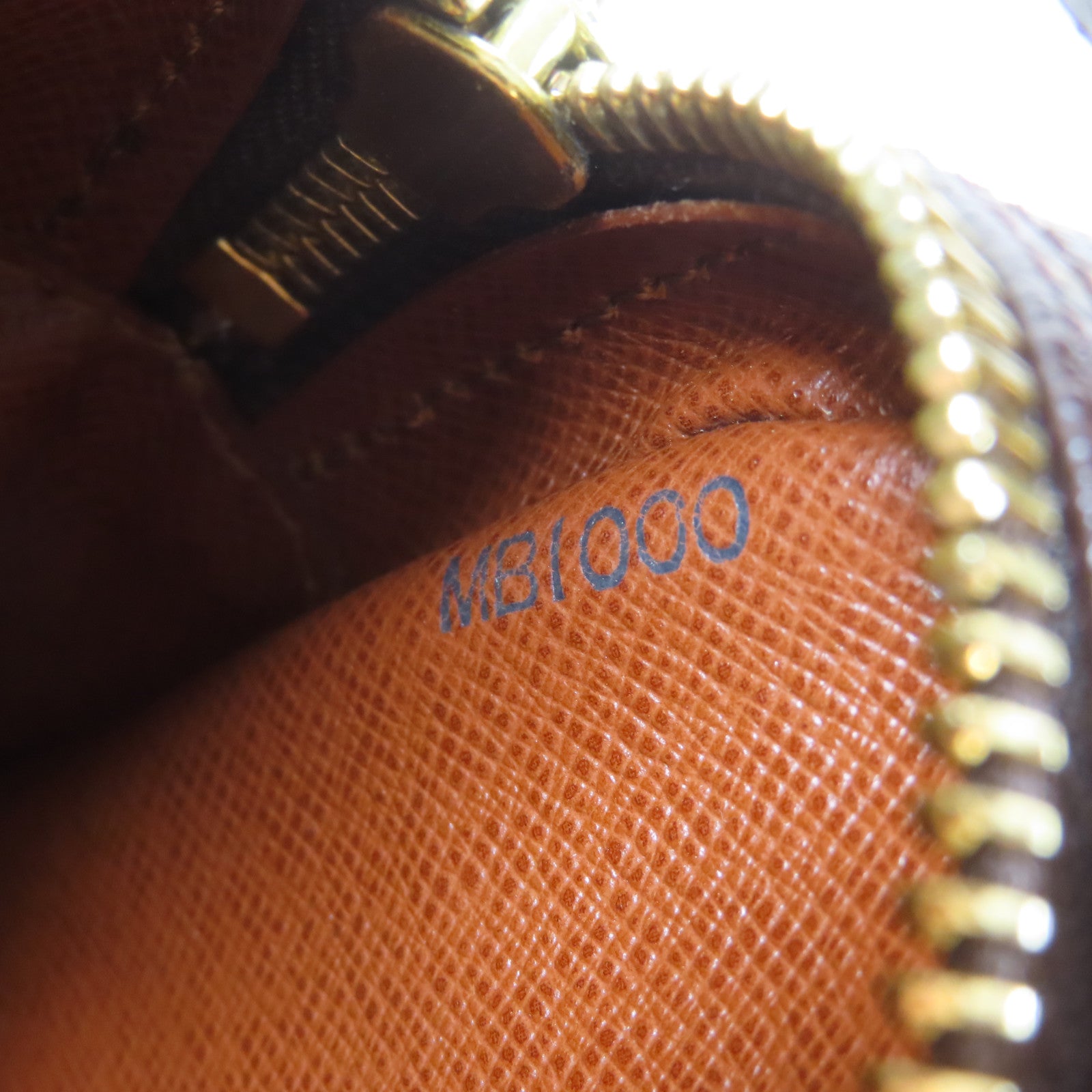 LOUIS VUITTON Monogram Marly Bandouliere金扣肩背袋啡色