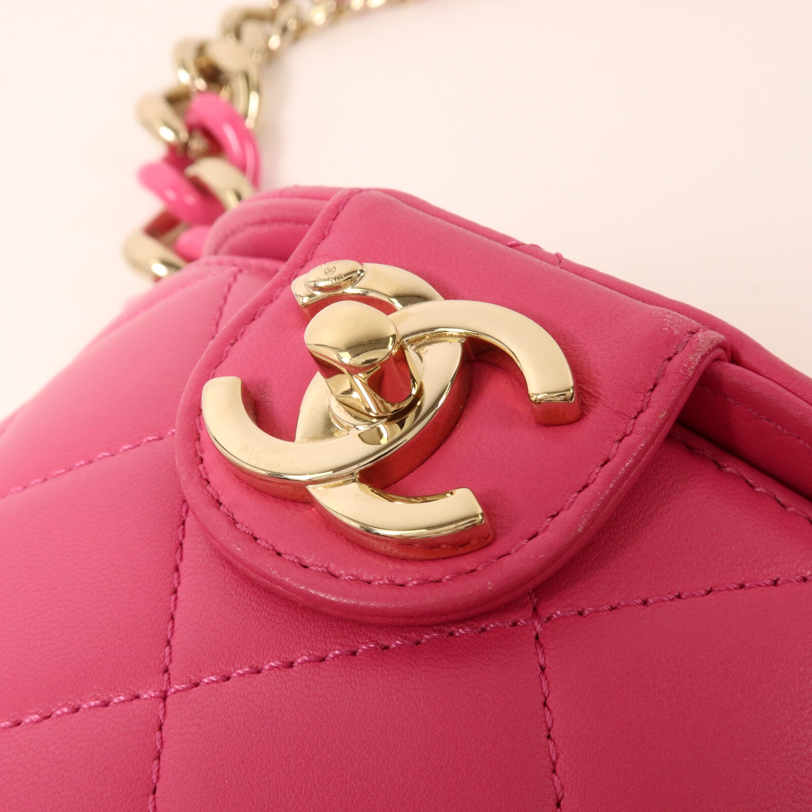 CHANEL 羊皮皮革Vanity Case鏈帶肩背袋