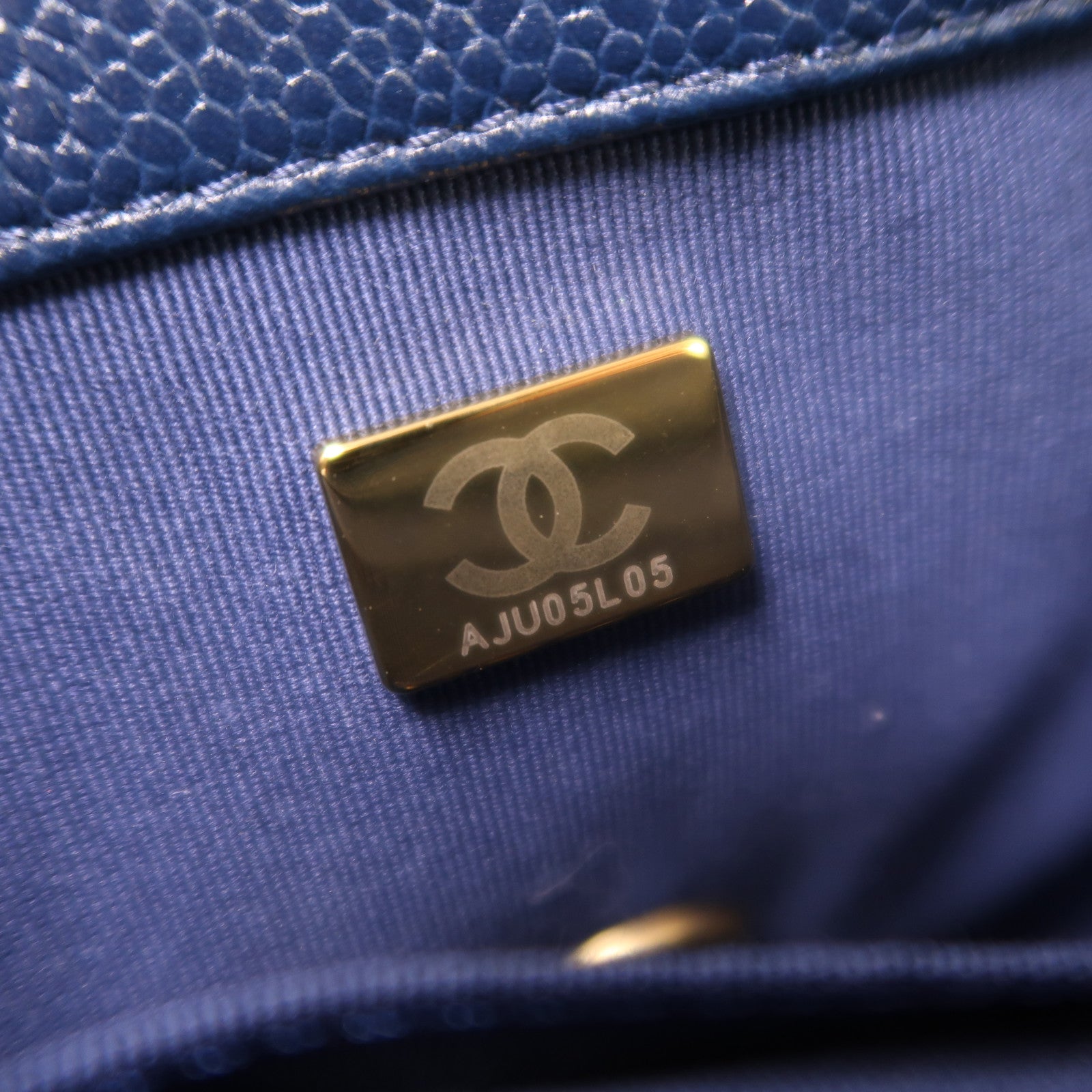 CHANEL 牛皮皮革Chain Shoulder金扣鏈帶肩背袋