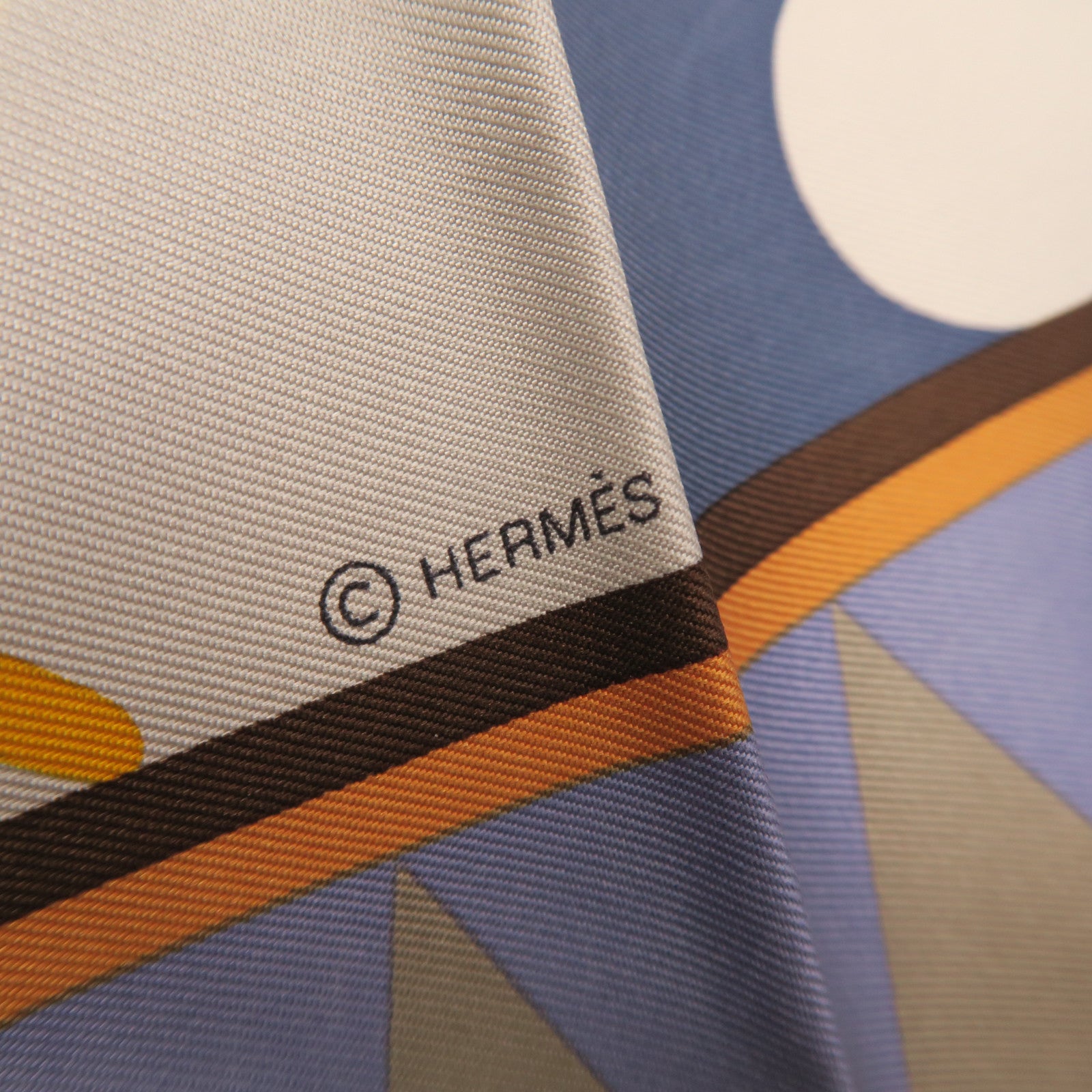 HERMES Silk Scarf 90x90 Silk Scarf New Light Wisteria/Caramel