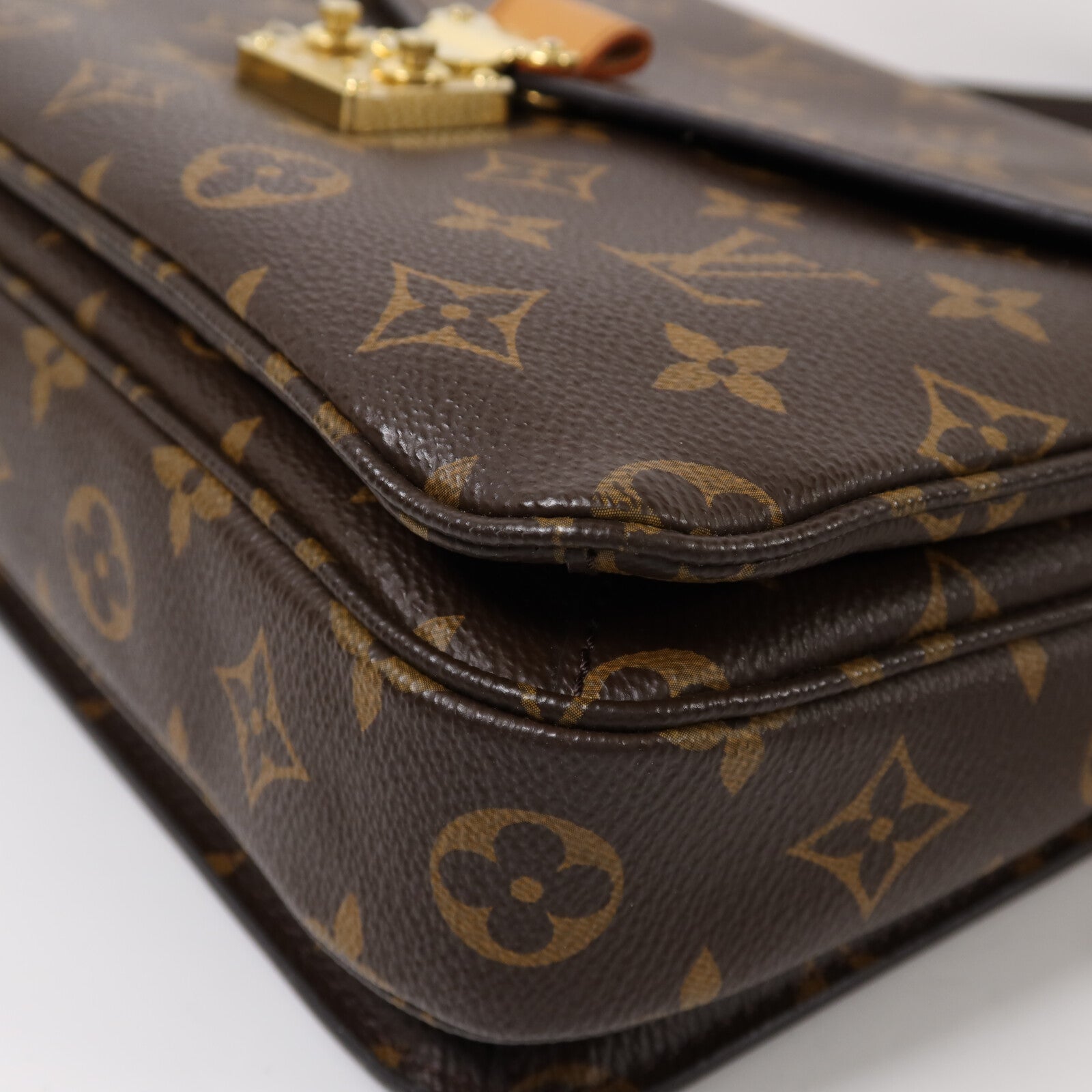 LOUIS VUITTON Monogram Pochette Metis MM金扣手挽肩背兩用袋