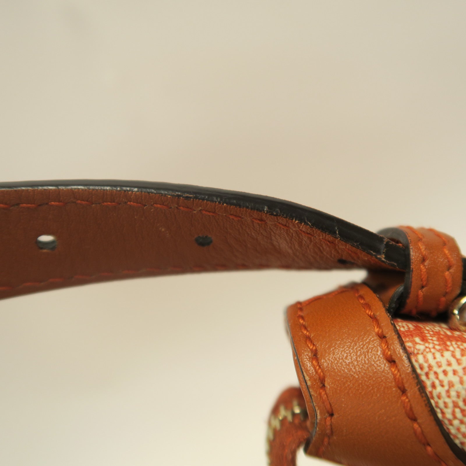 GUCCI 塗層帆布Shoulder Bag金扣肩背袋橙色