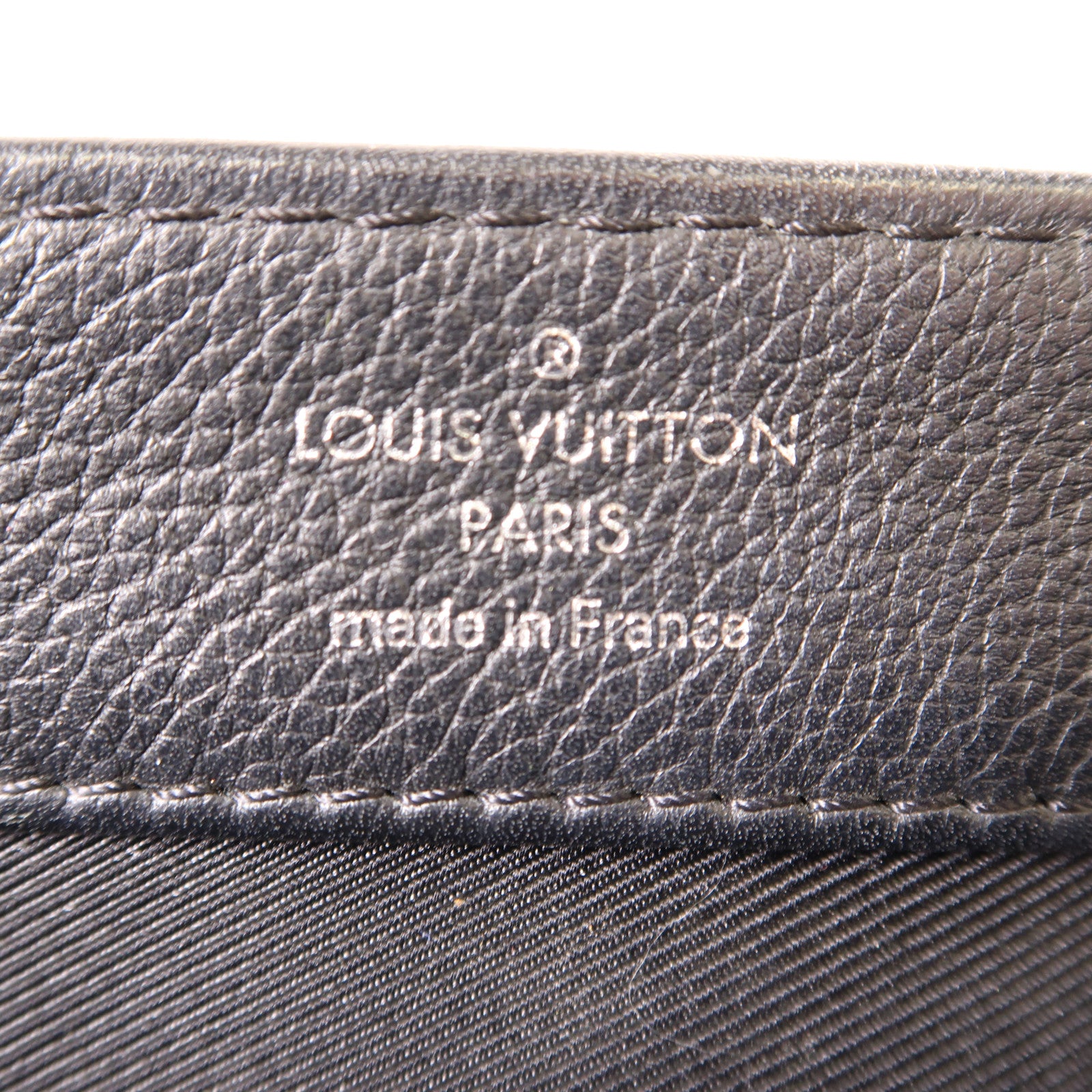 LOUIS VUITTON 牛皮皮革Lockme II BB銀扣鏈帶手挽肩背兩用袋黑色