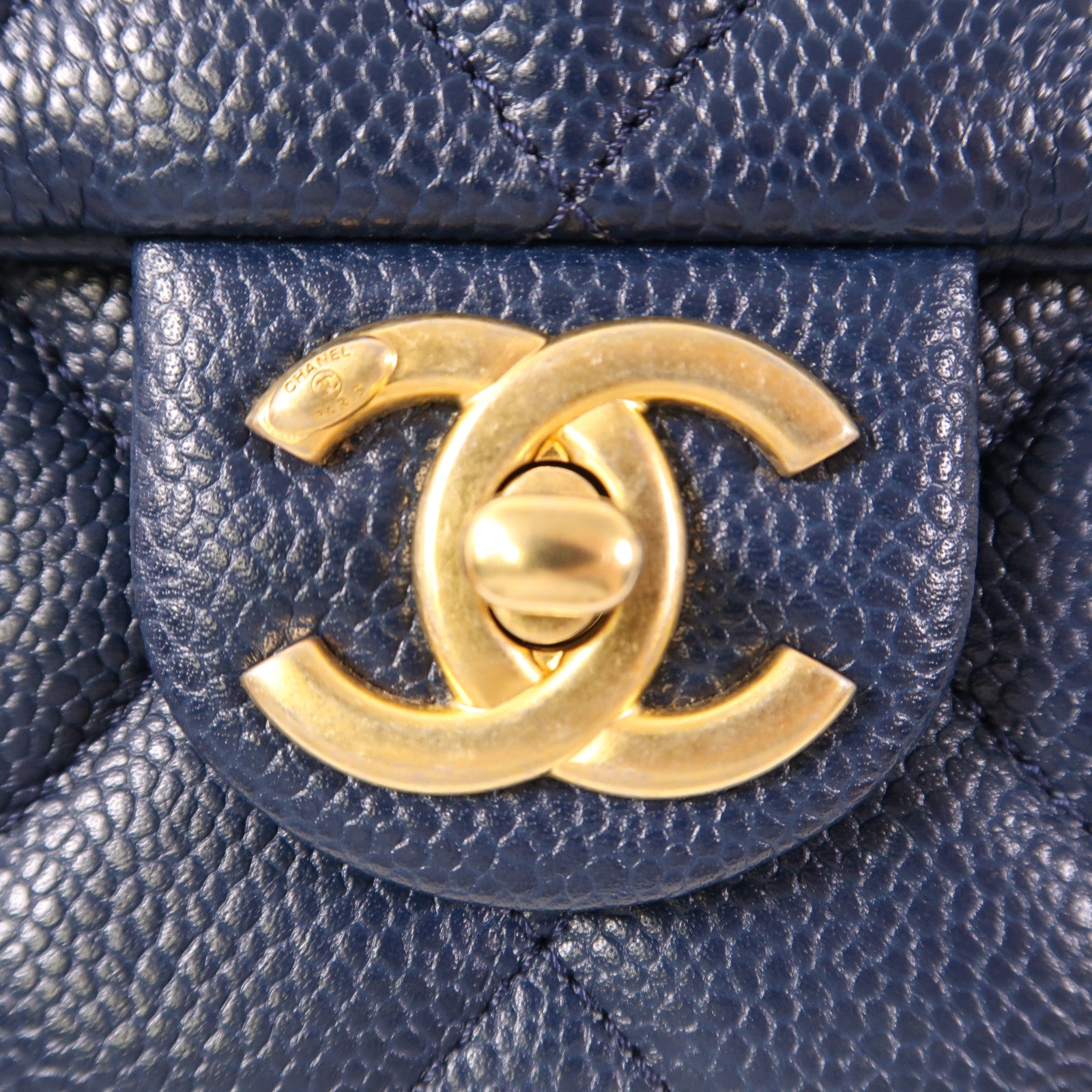 CHANEL 牛皮皮革Chain Shoulder金扣鏈帶肩背袋