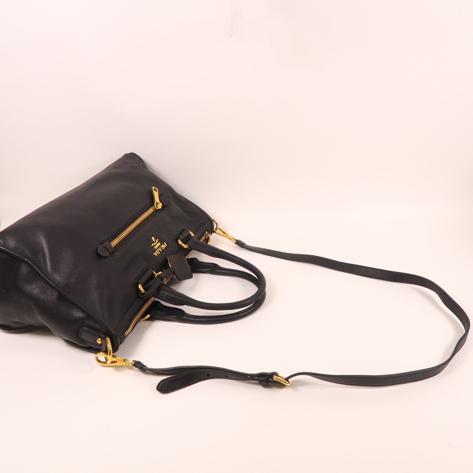 PRADA 牛皮皮革Shoulder Bag金扣手挽肩背兩用袋黑色