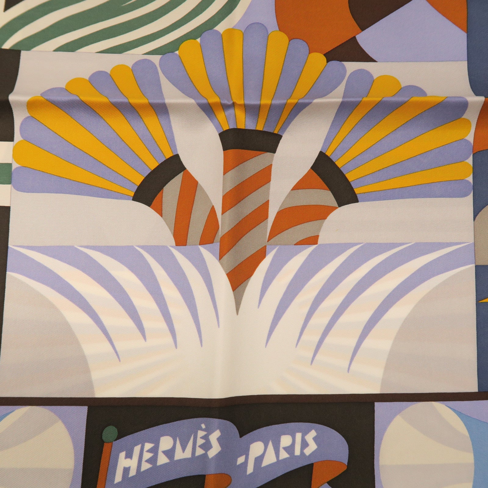 HERMES Silk Scarf 90x90 Silk Scarf New Light Wisteria/Caramel