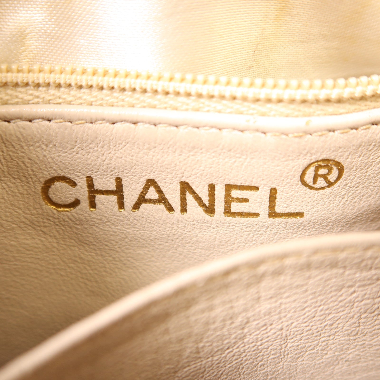 CHANEL 牛皮皮革Chain Shoulder金扣鏈帶肩背袋