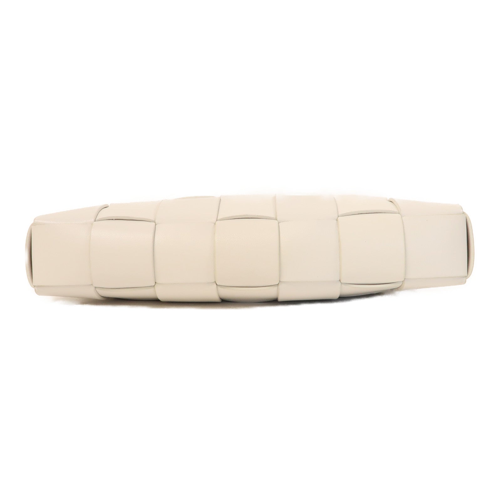 BOTTEGA VENETA 織紋牛皮皮革Clutch金/銀扣手拿包白色