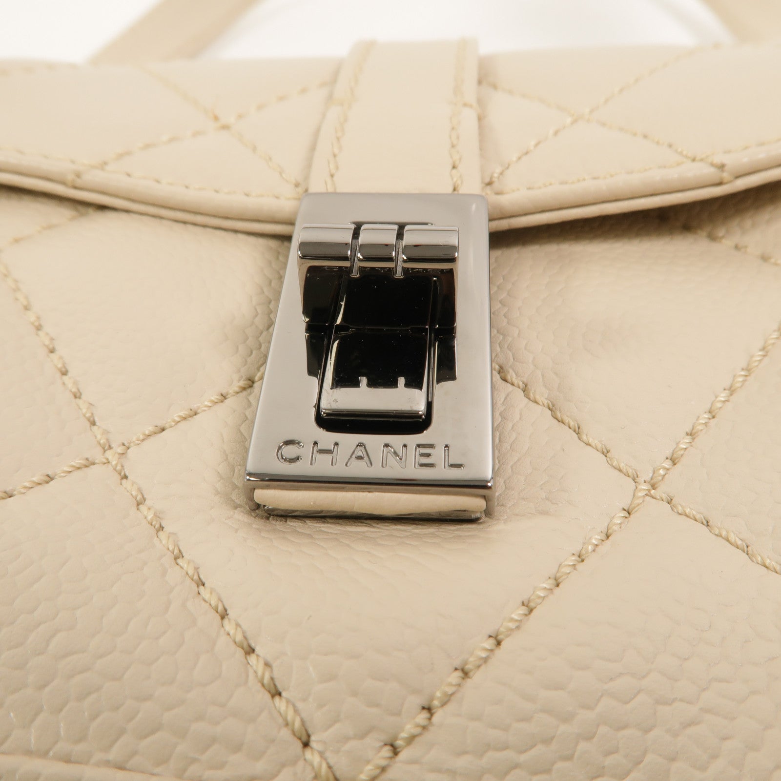 CHANEL 牛皮皮革Quilted Mademoiselle Flap手挽袋