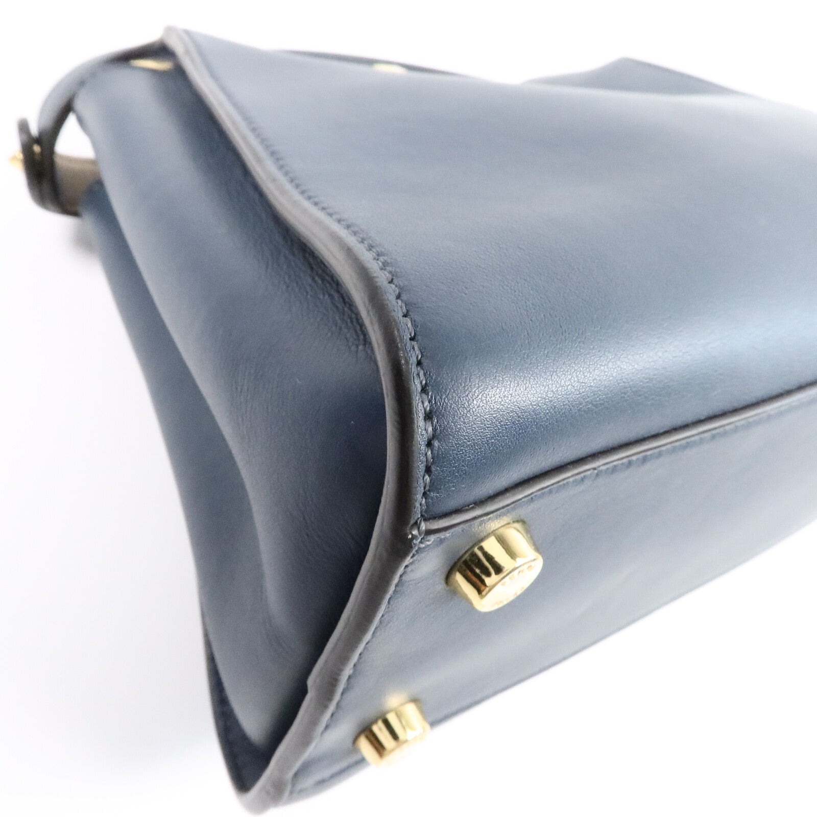 FENDI 牛皮皮革Peekaboo Iconic Essentially肩背袋