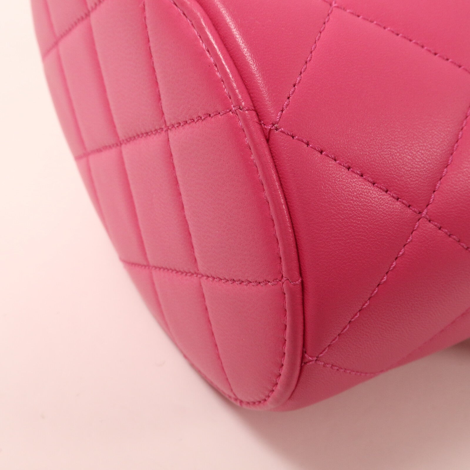 CHANEL 羊皮皮革Vanity Case鏈帶肩背袋