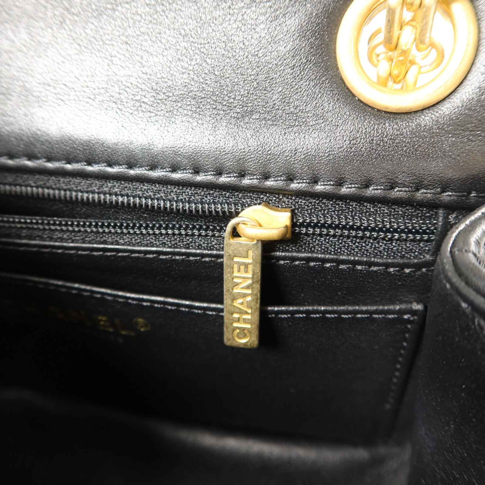 CHANEL 羊皮皮革2.55 Mini Chain Shoulder Bag鏈帶肩背袋