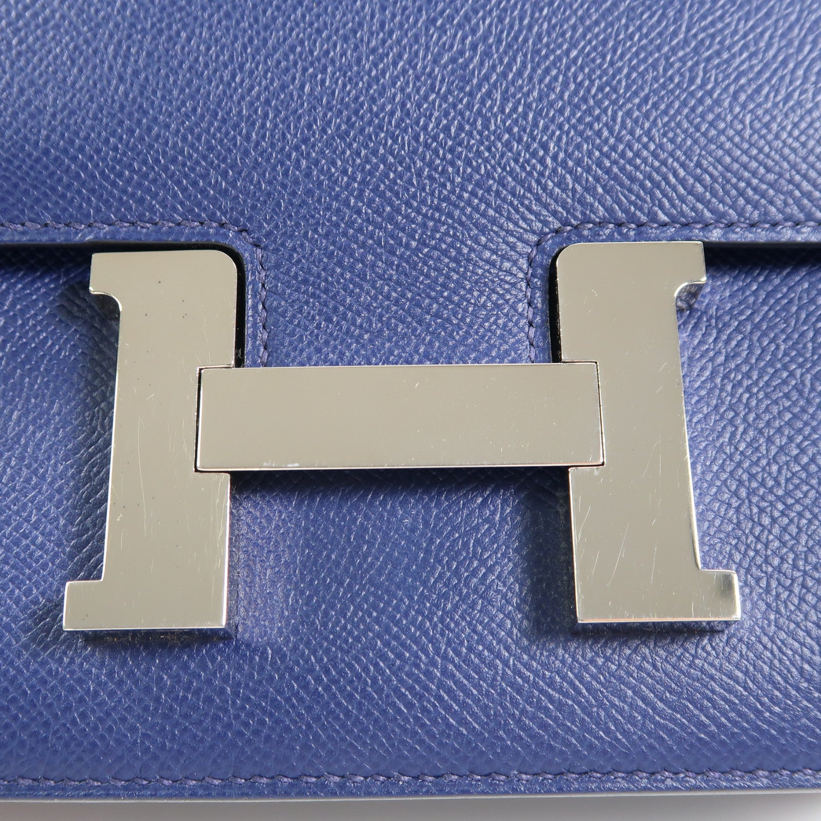 HERMES Epsom皮革Constance 24銀扣肩背袋Bleu Saphir藍色