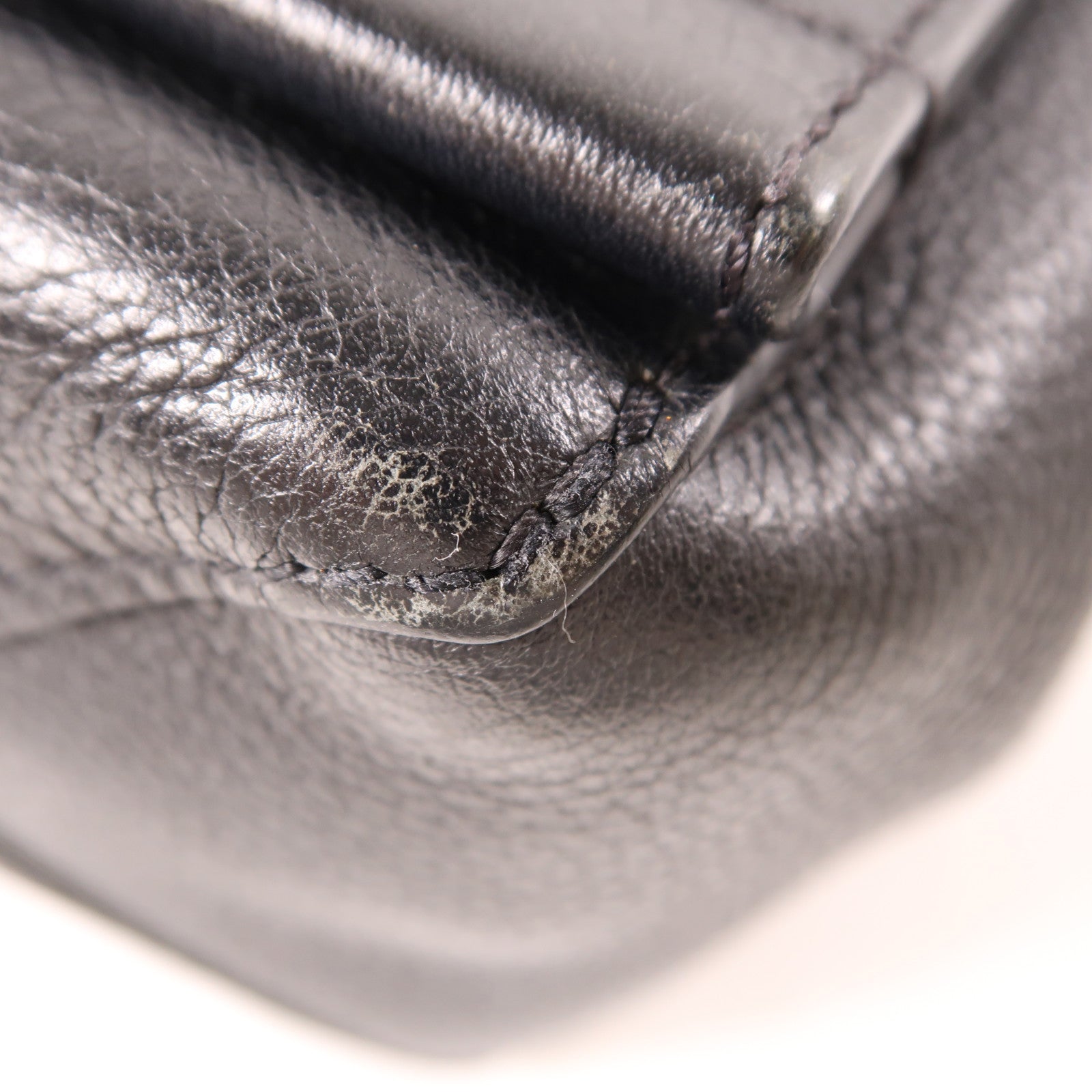 LOUIS VUITTON 牛皮皮革Lockme II BB銀扣鏈帶手挽肩背兩用袋黑色