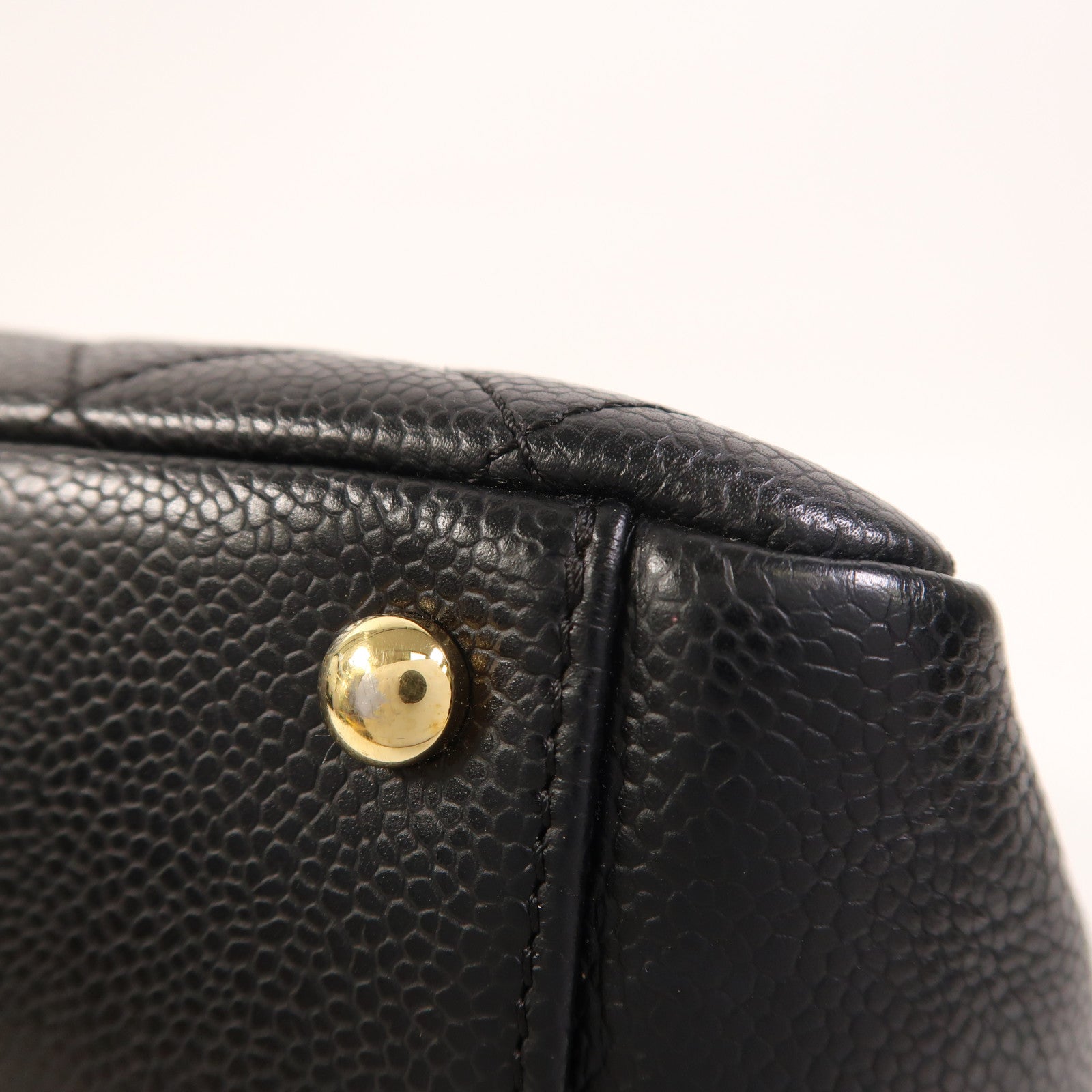 CHANEL 牛皮皮革Petite Timeless Tote金扣鏈帶肩背袋