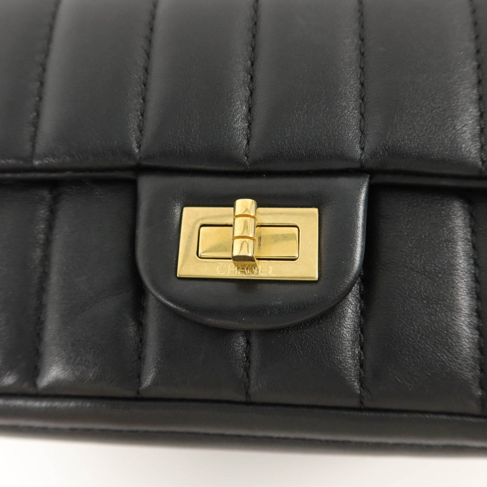 CHANEL 羊皮皮革2.55 Mini Chain Shoulder Bag鏈帶肩背袋