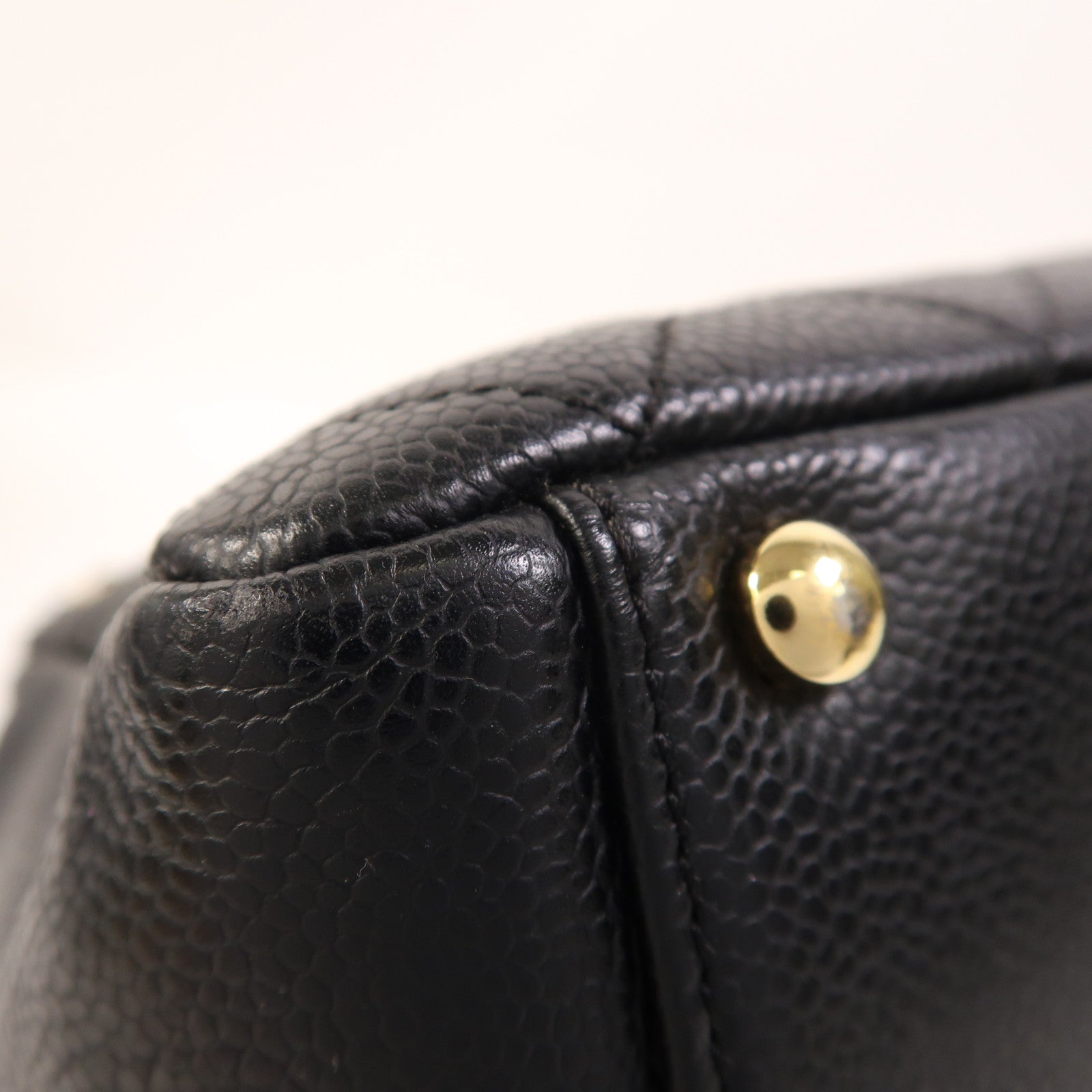 CHANEL 牛皮皮革Petite Timeless Tote金扣鏈帶肩背袋