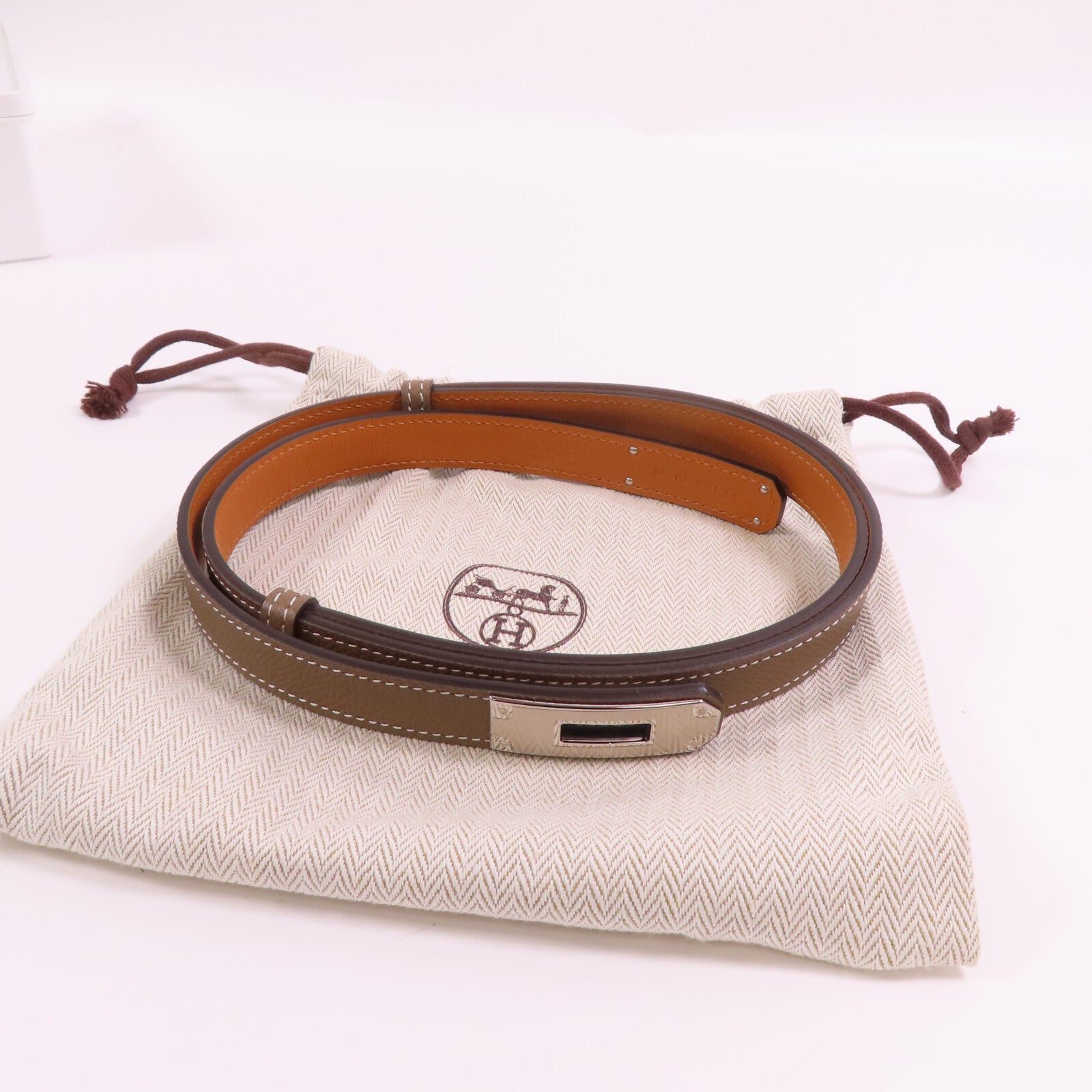 HERMES Epsom皮革Kelly Belt銀扣皮帶Etoupe