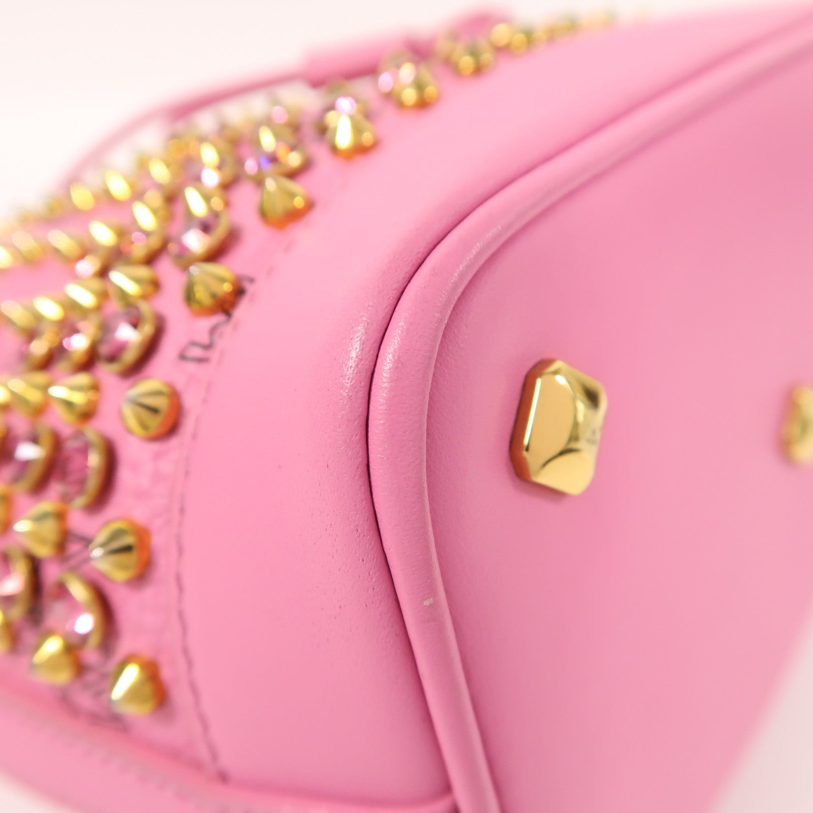 MCM 牛皮皮革Shoulder Bag金扣肩背袋